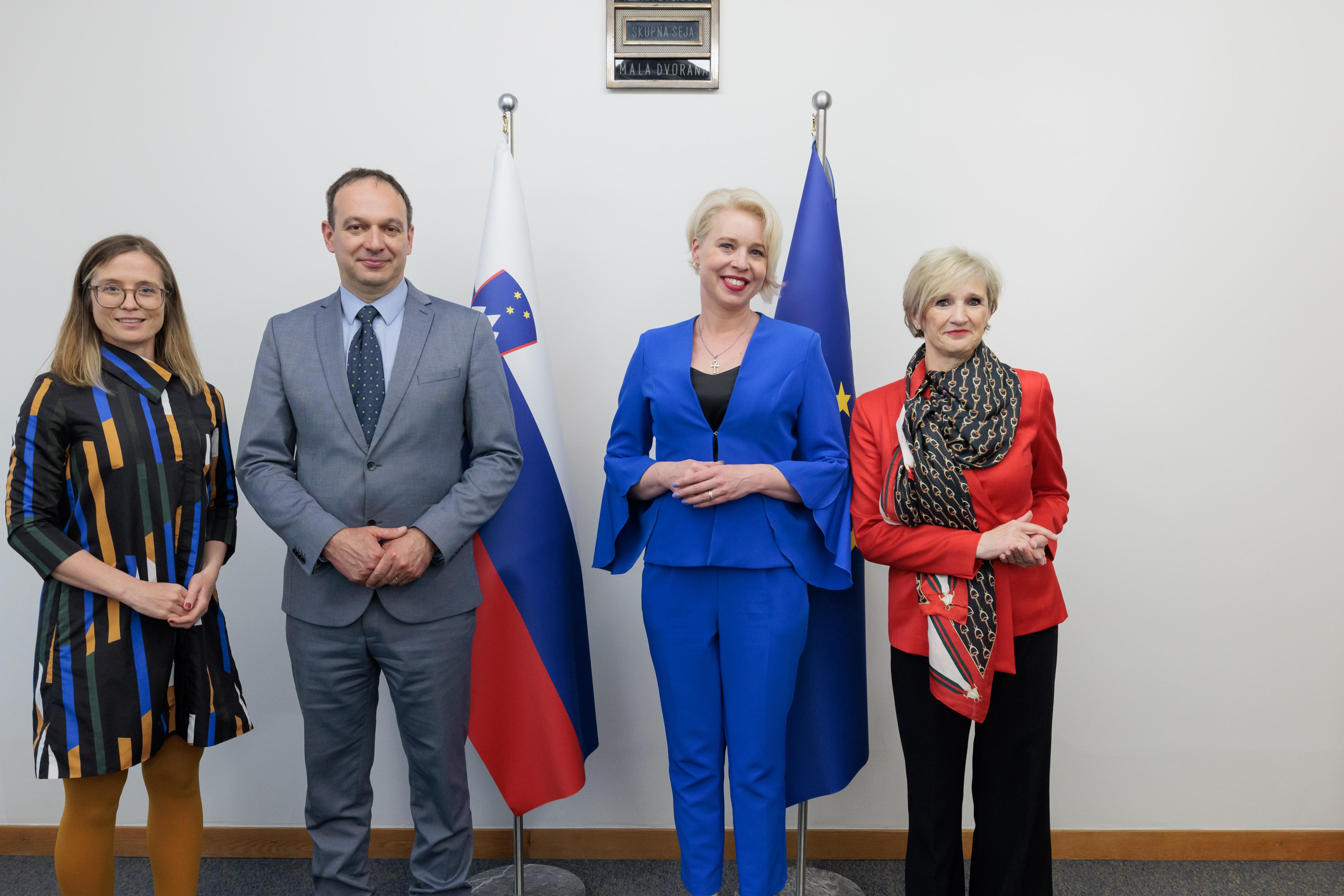 Urška Klakočar Zupančič