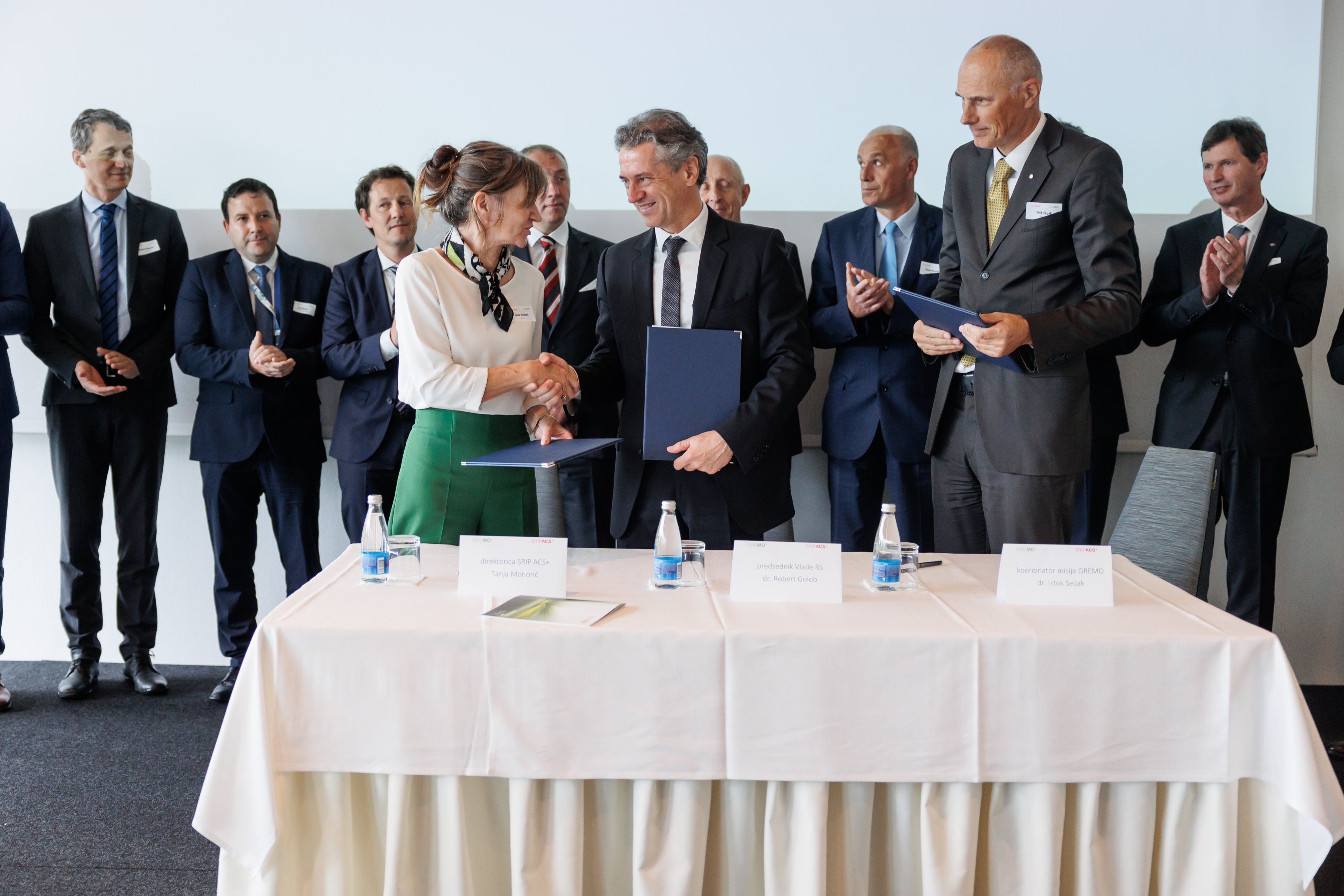 Robert, Golob, avtomobilska industrija, Gremo