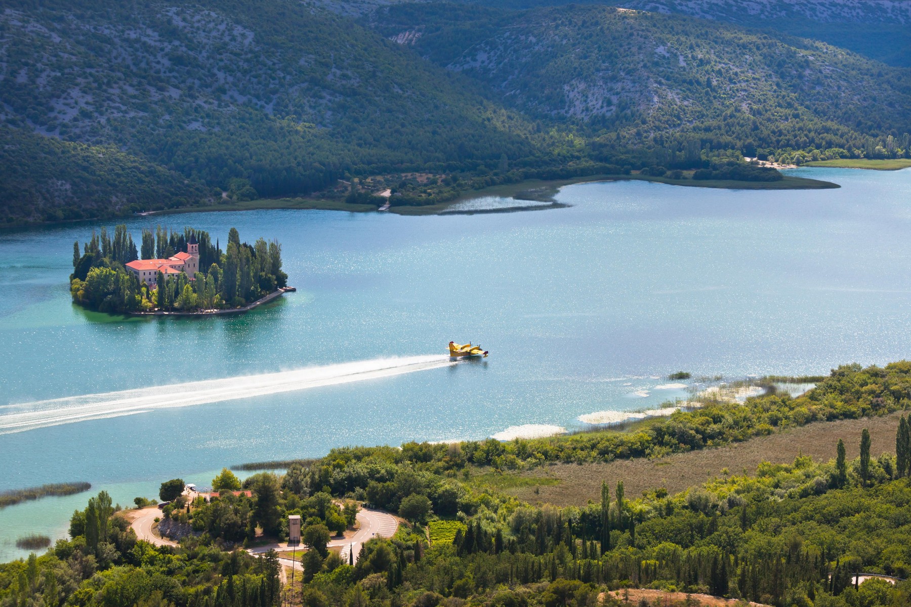 otok Visovac Hrvaška nacionalni park Krka