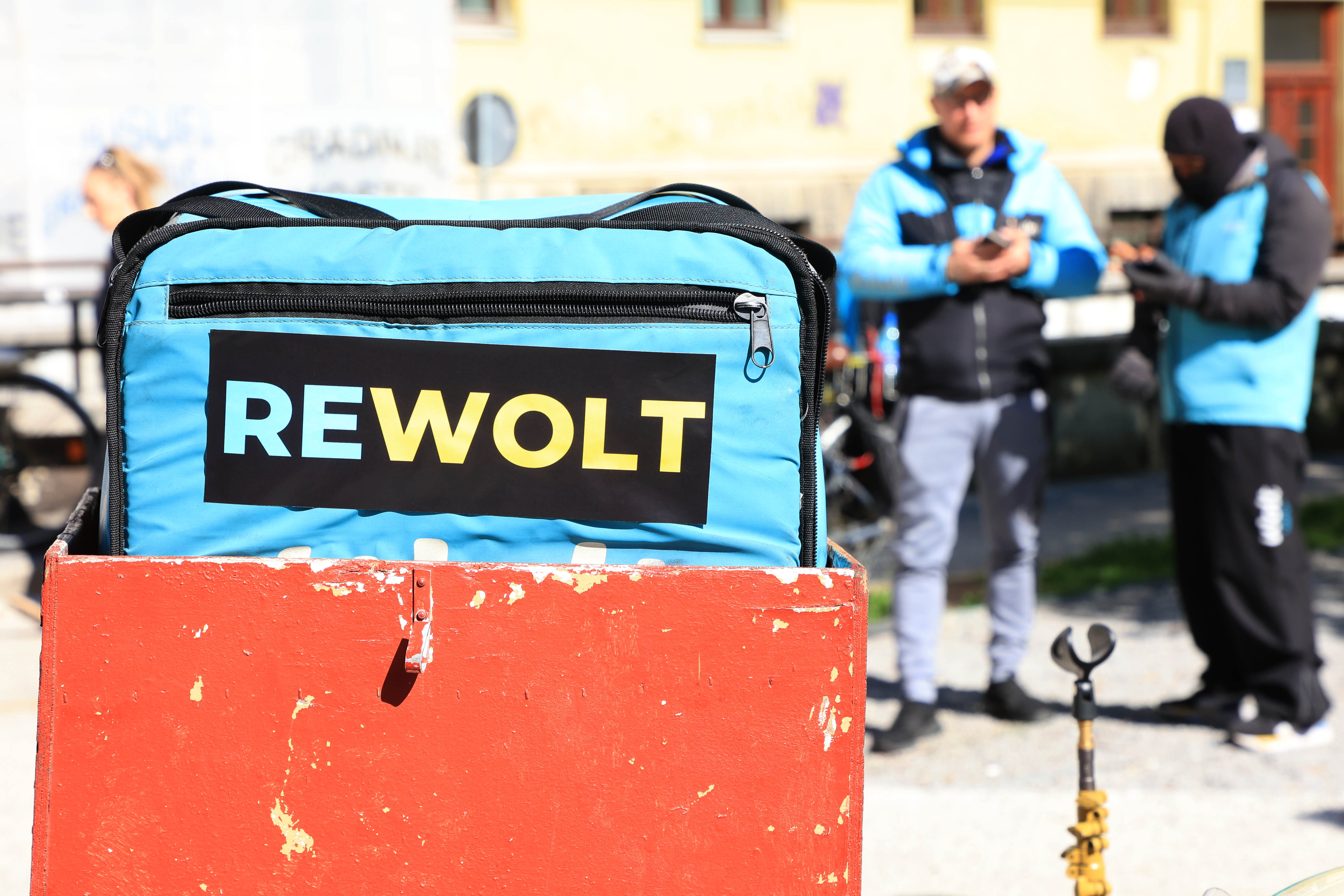 wolt, protest, dostavljavci