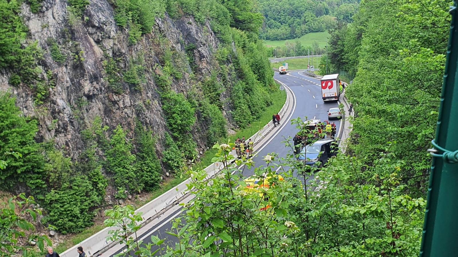 Nesreča Dolenjska avtocesta Višnja Gora