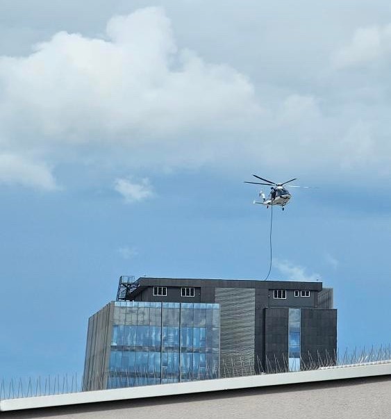 policijska vaja, BTC, kristalna palača