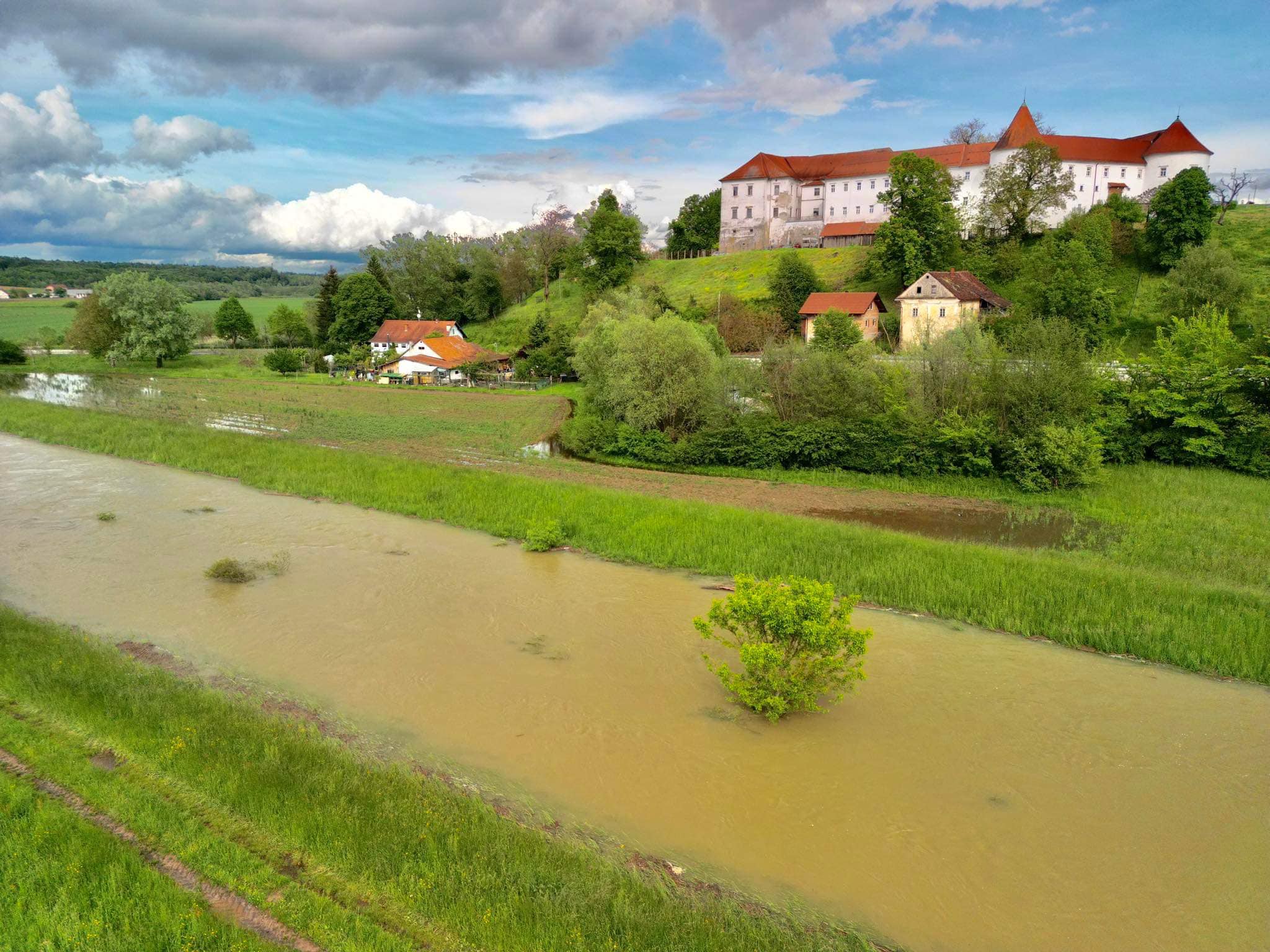 Poplavljanje Grušova