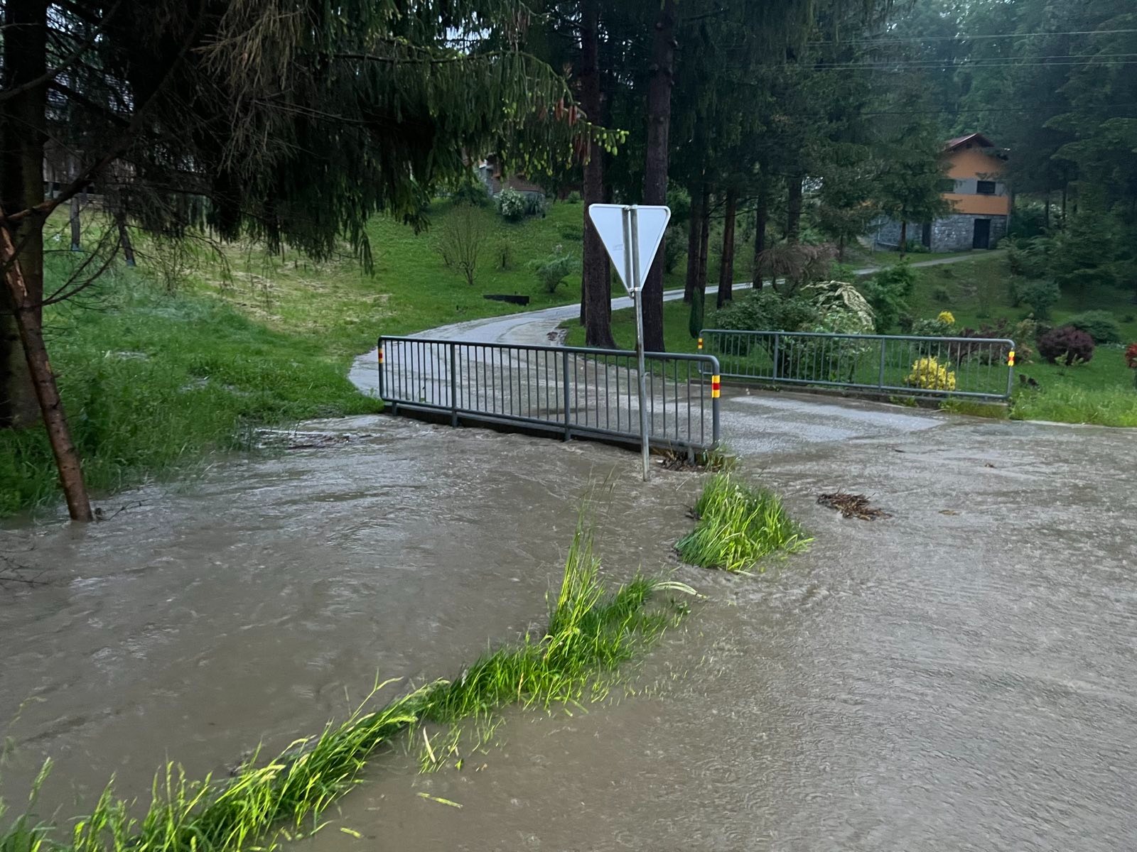 poplave, štajerska, neurje, plazovi