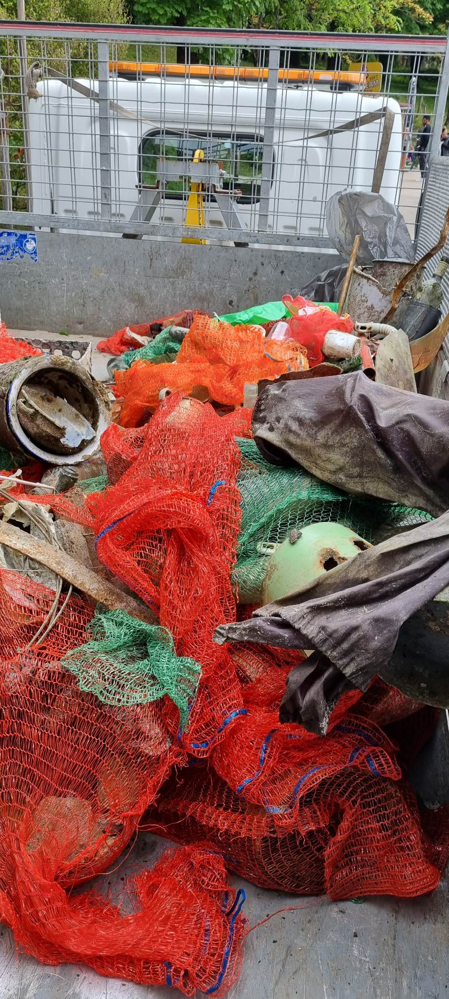 blejsko jezero, smeti