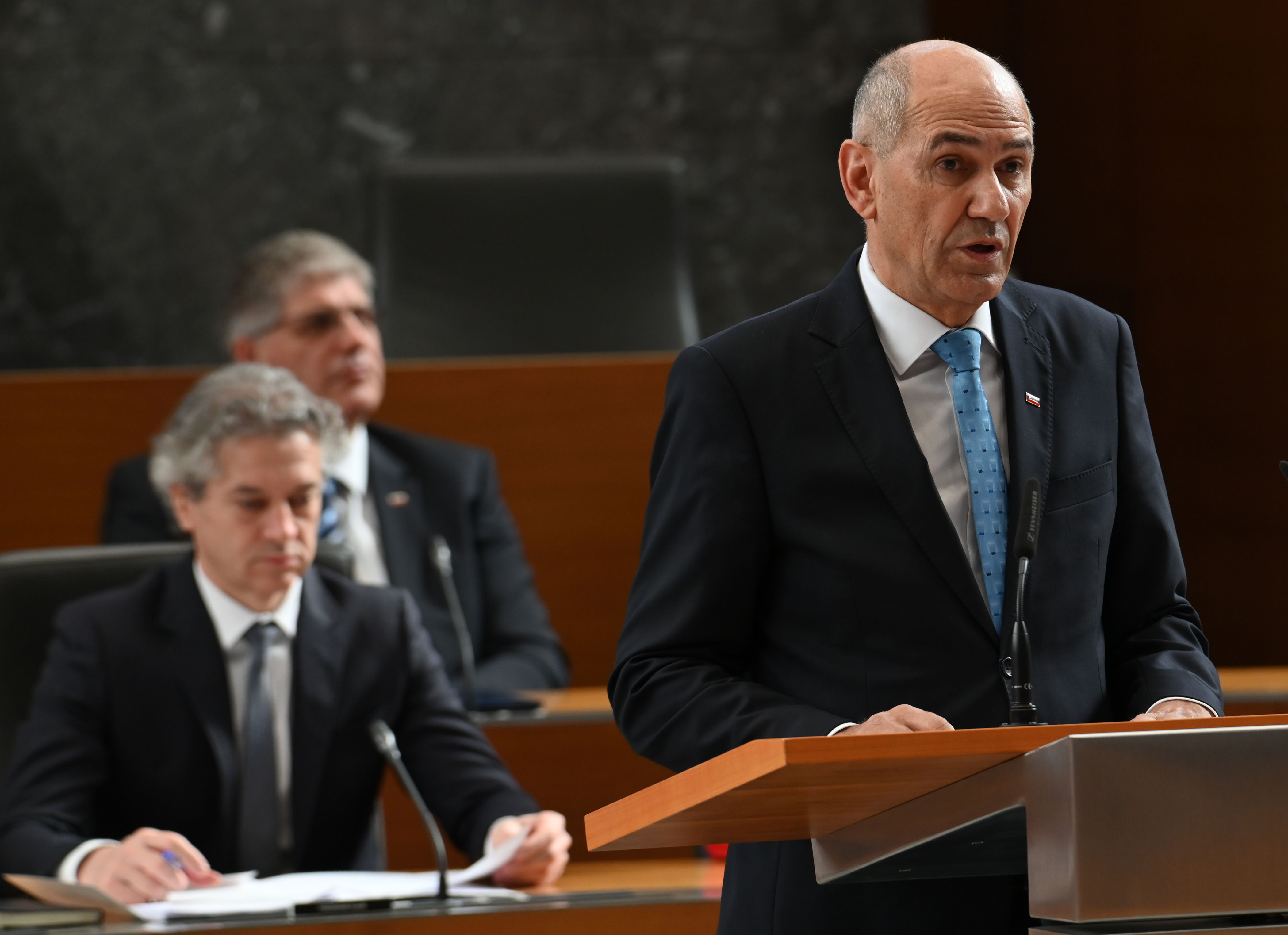 Janez Janša, Robert Golob