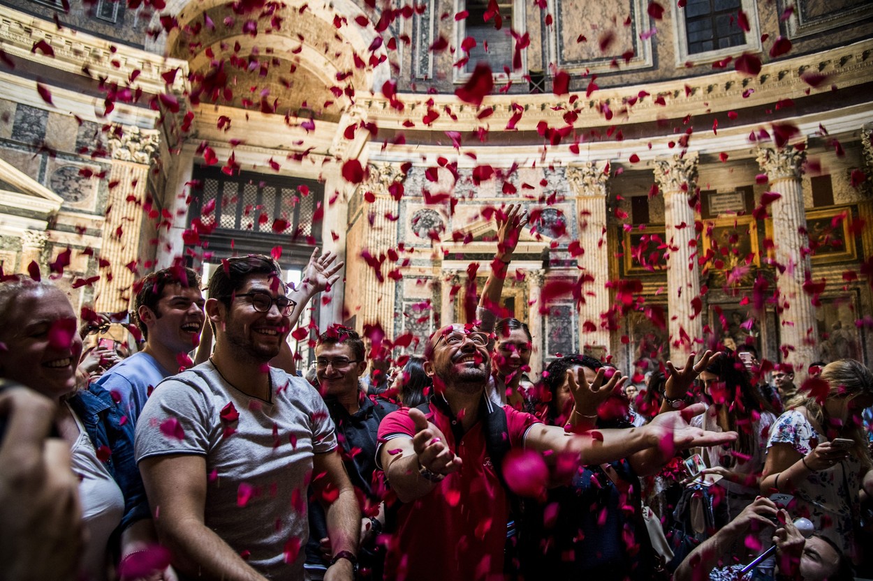 binkošti, vrtnice, običaj, Panteon