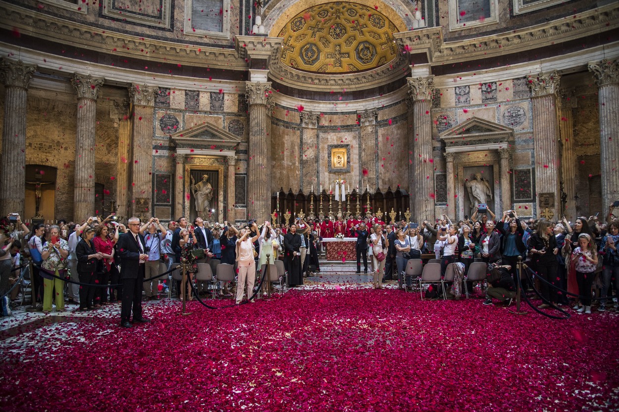 binkošti, vrtnice, običaj, Panteon