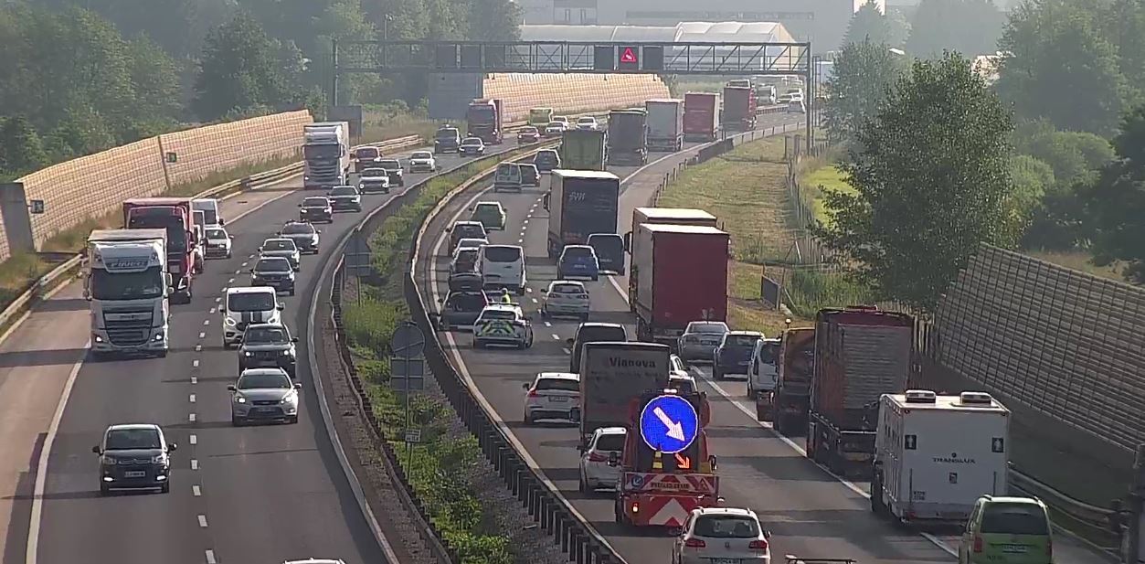 menjanje pnevmatike na prehitevalnem pasu