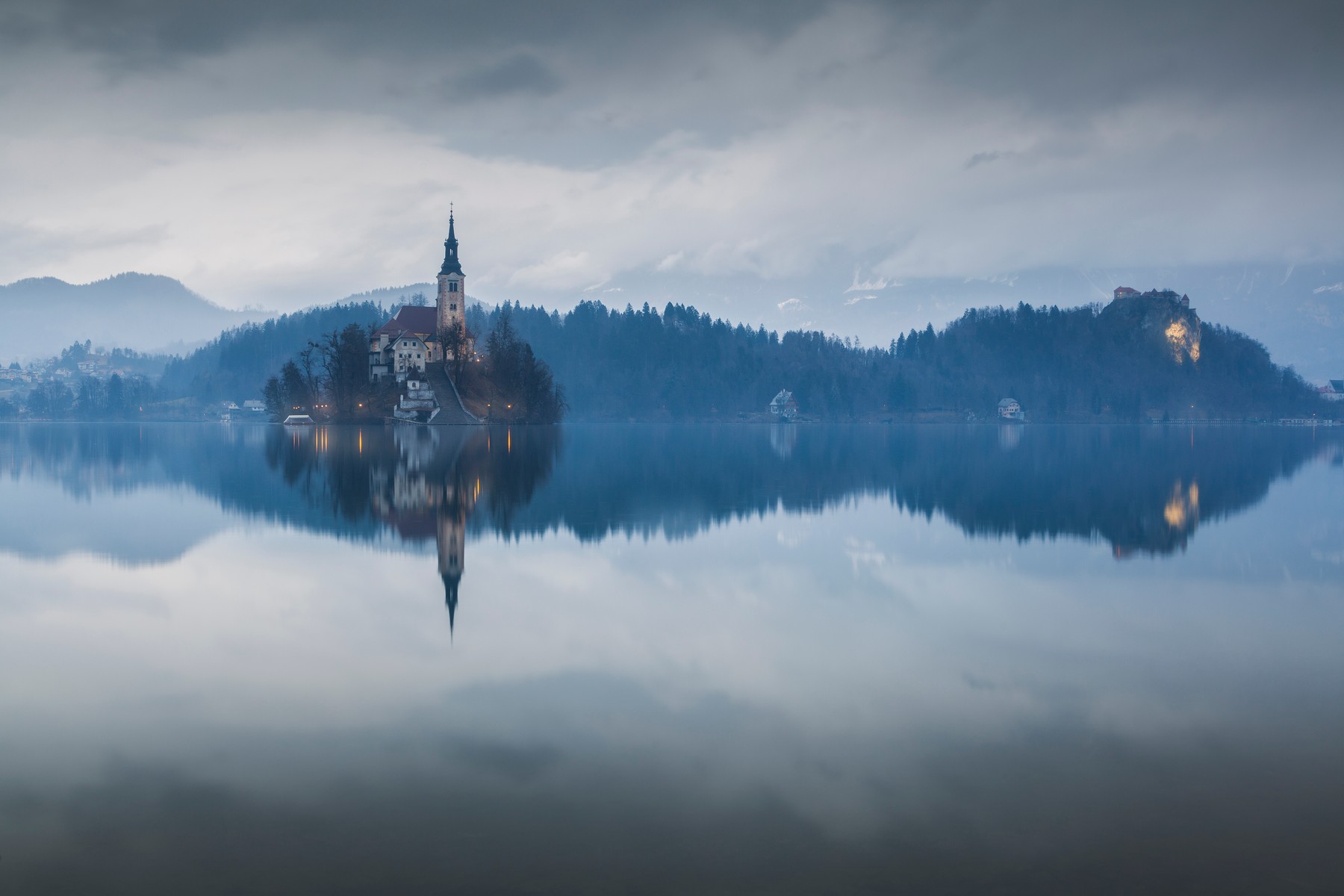 Blejsko jezero, Bled, oblaki, dež