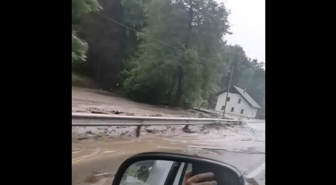 Trojane, poplava, cesta