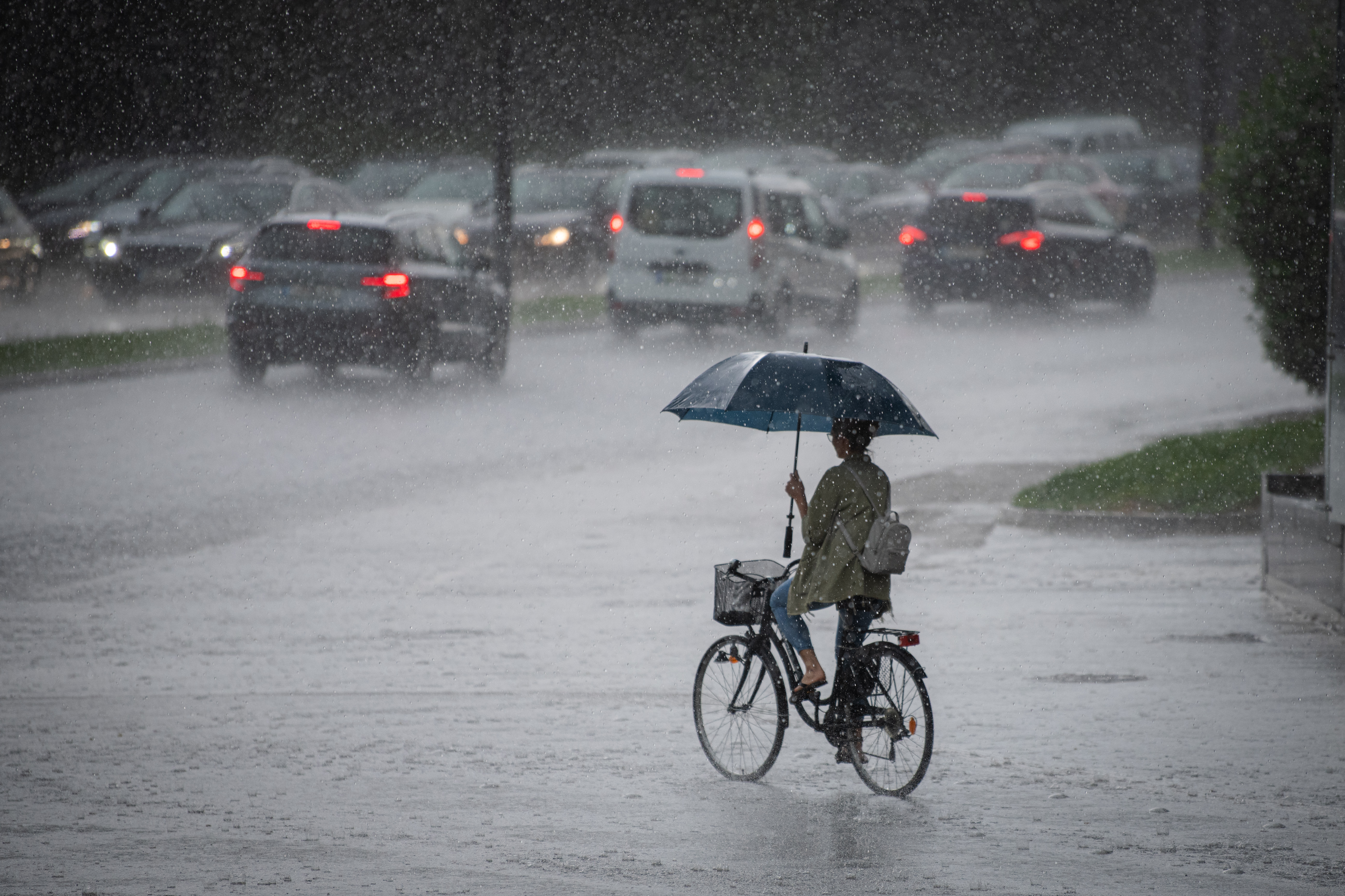 nevihta, dež, neurje, vreme