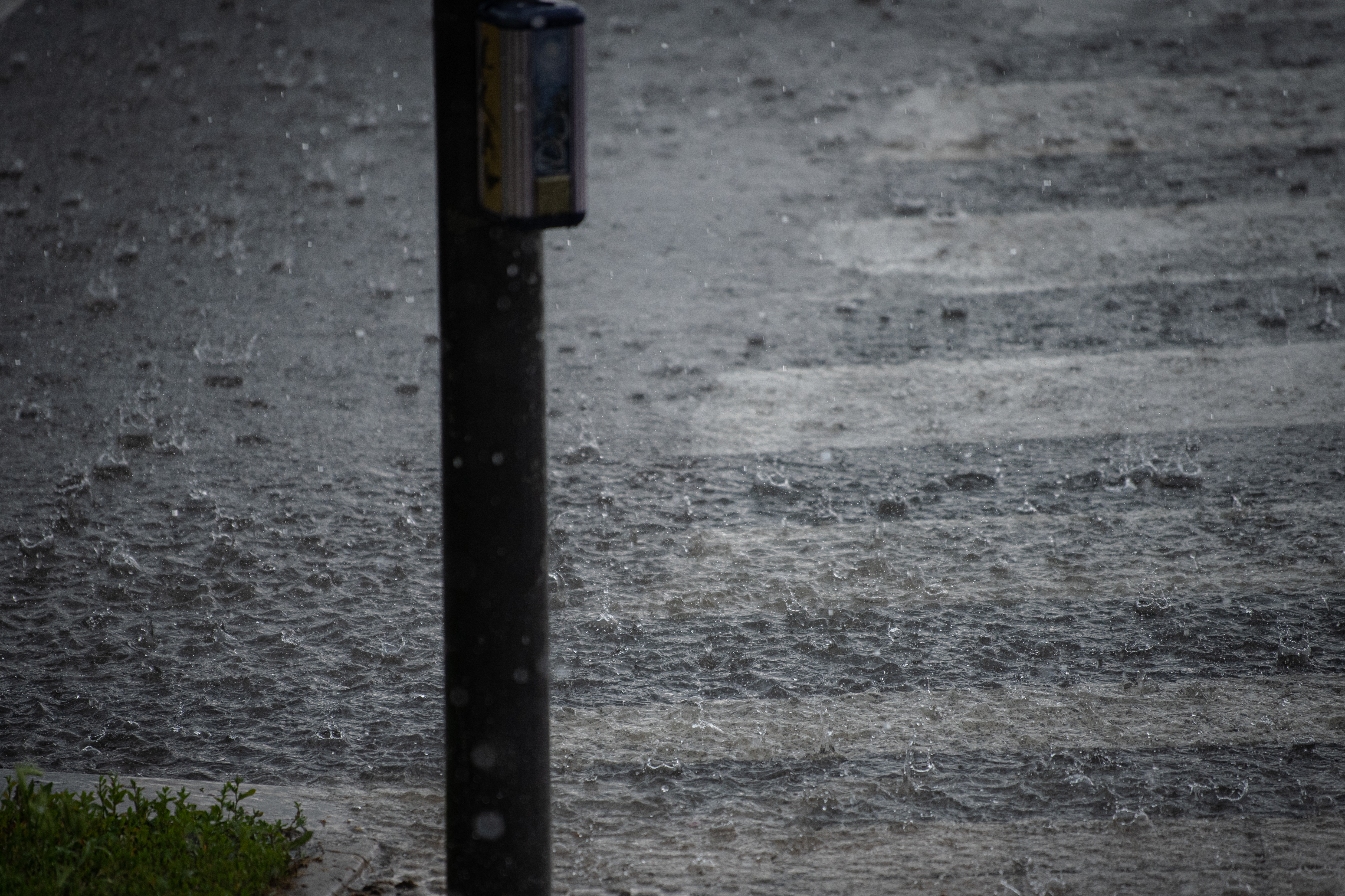 nevihta, dež, neurje, vreme, luža