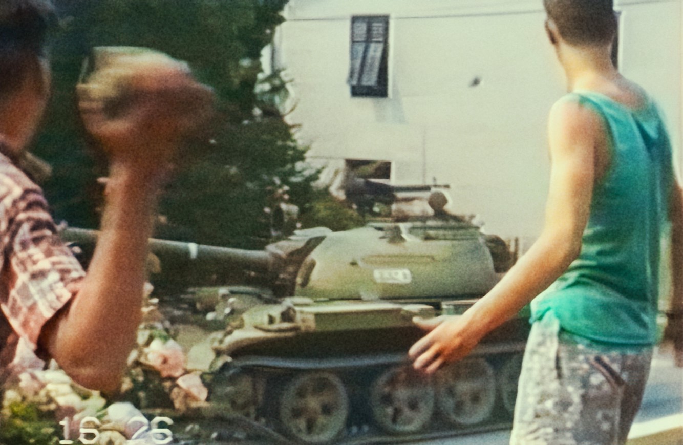 Poletje91_film still_4_kamni