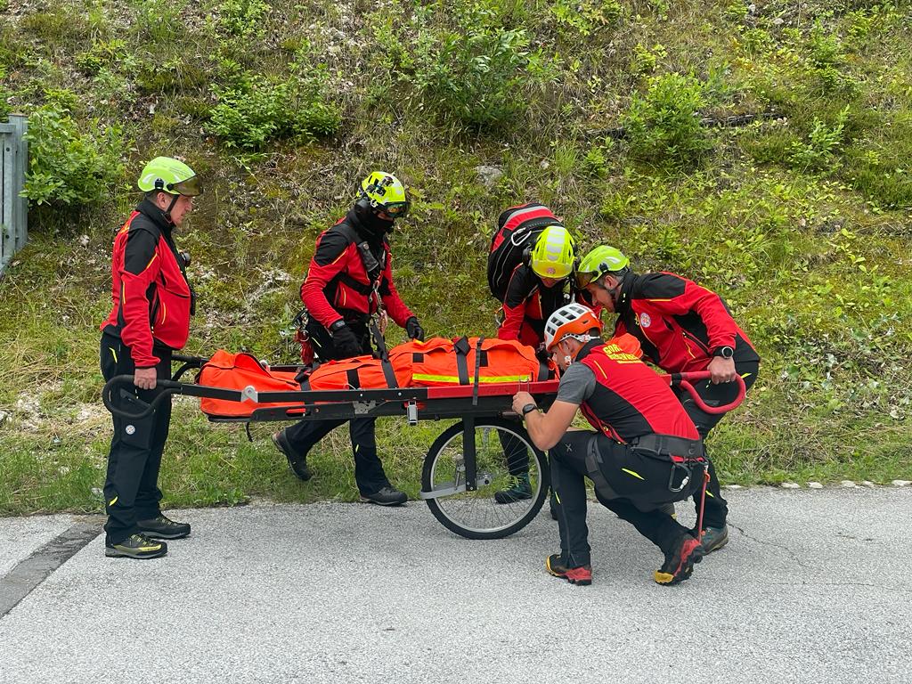 gorski reševalci, reševanje ,gore, GRZS