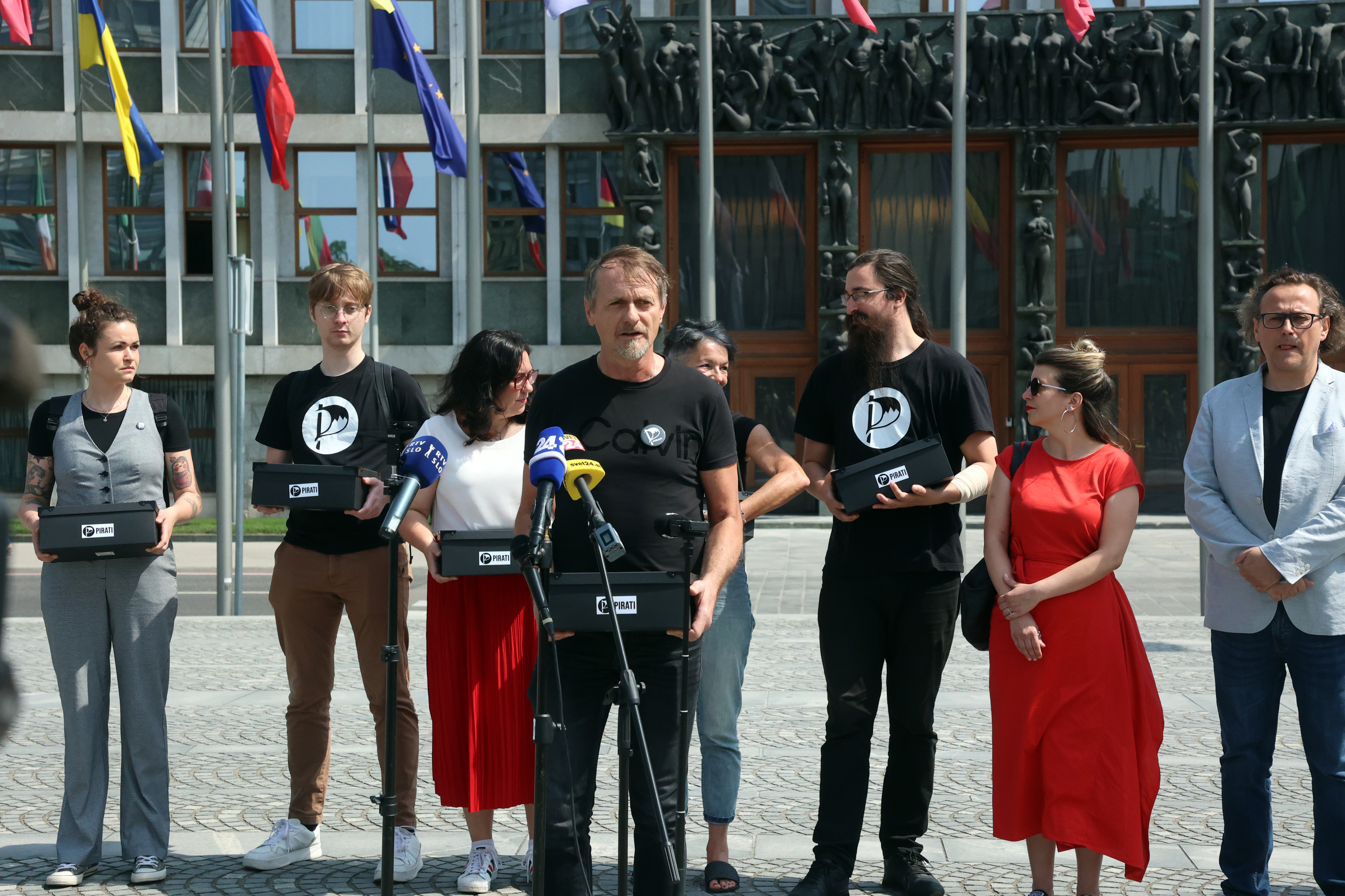 Borut Živulović/BOBO