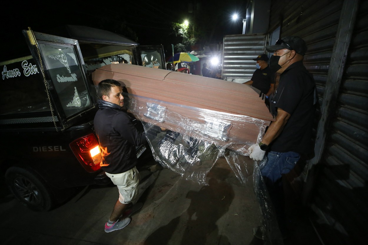 Nasilje v ženskem zaporu v Hondurasu.