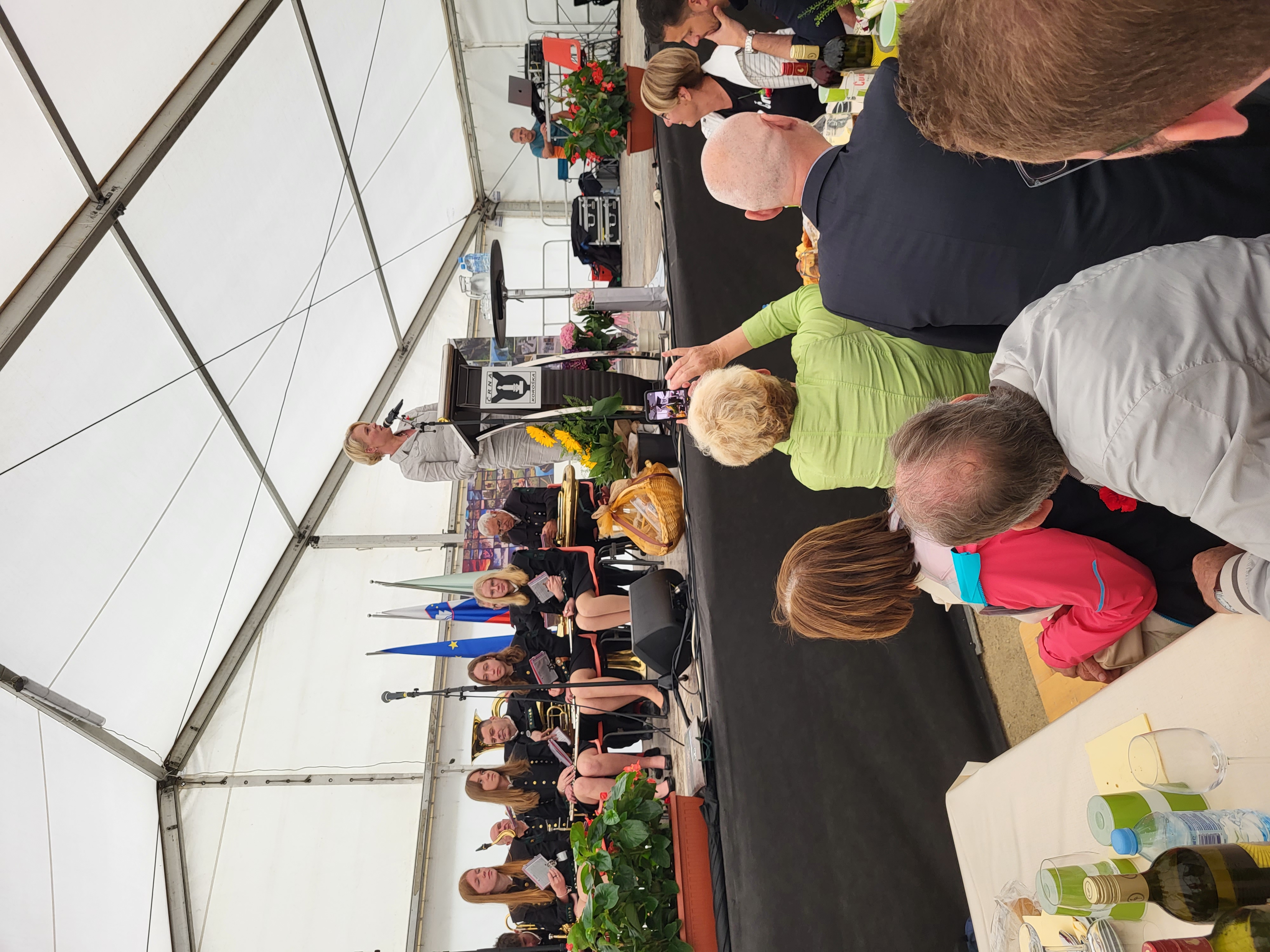 Srečanje pod Najevsko lipo, urška klakočar zupančič