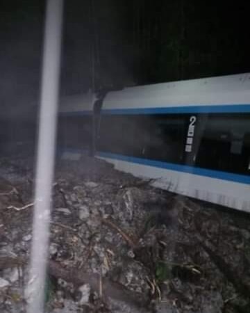 Iztirjen vlak v Zagorju ob Savi