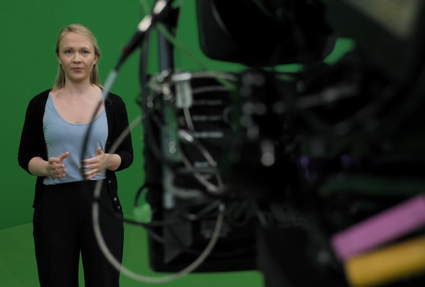 AI novinarka TWITTER SkyNews zajem zaslona