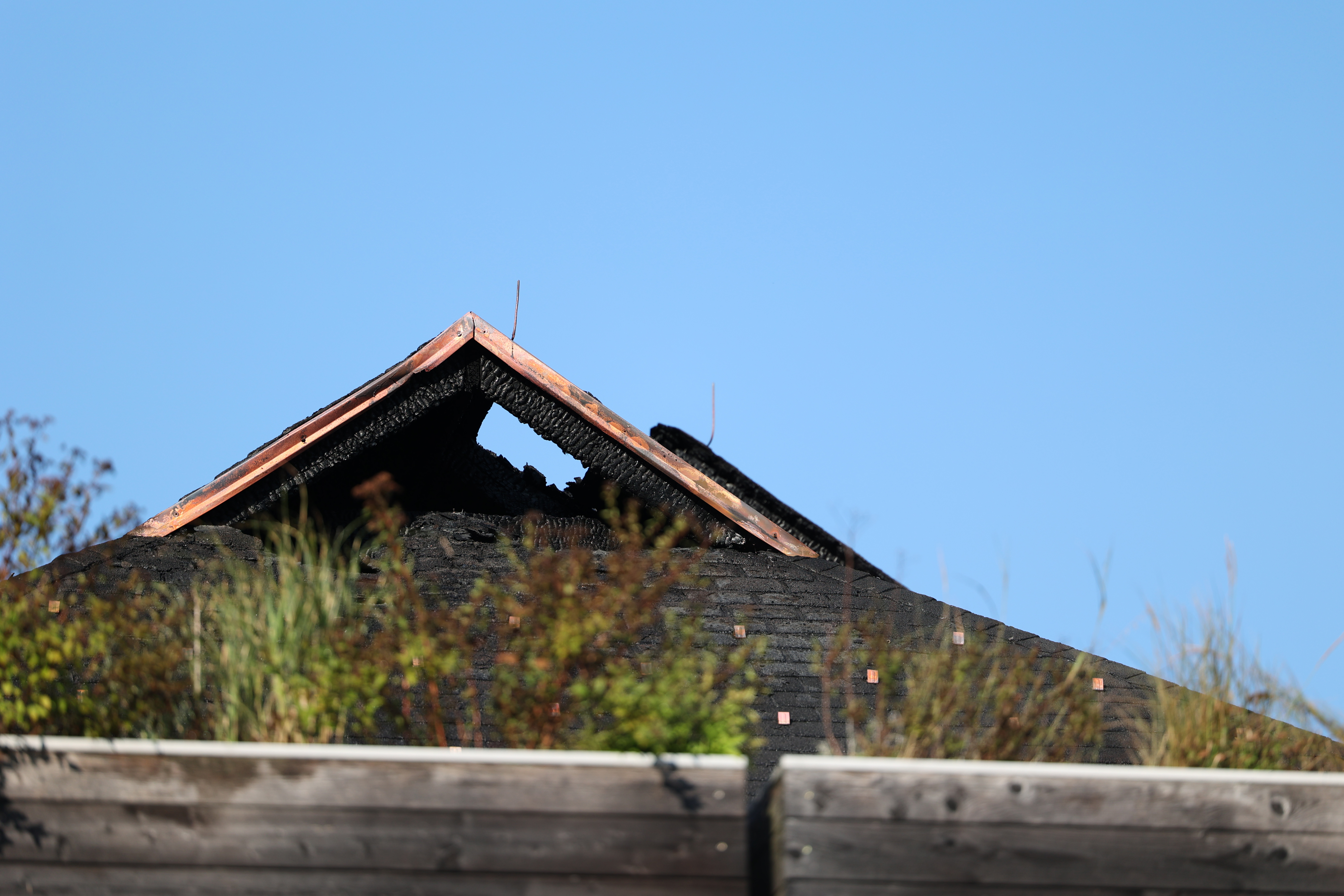 Aqualuna, požar, podčetrtek