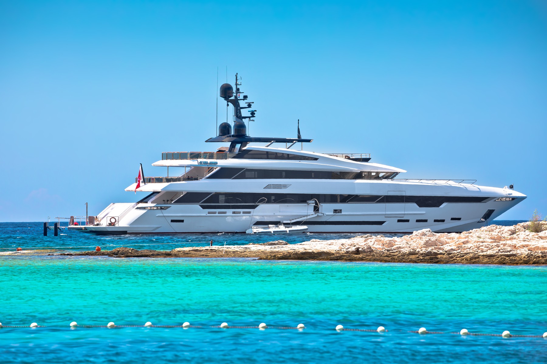 superjahta, jahta, luksuzna