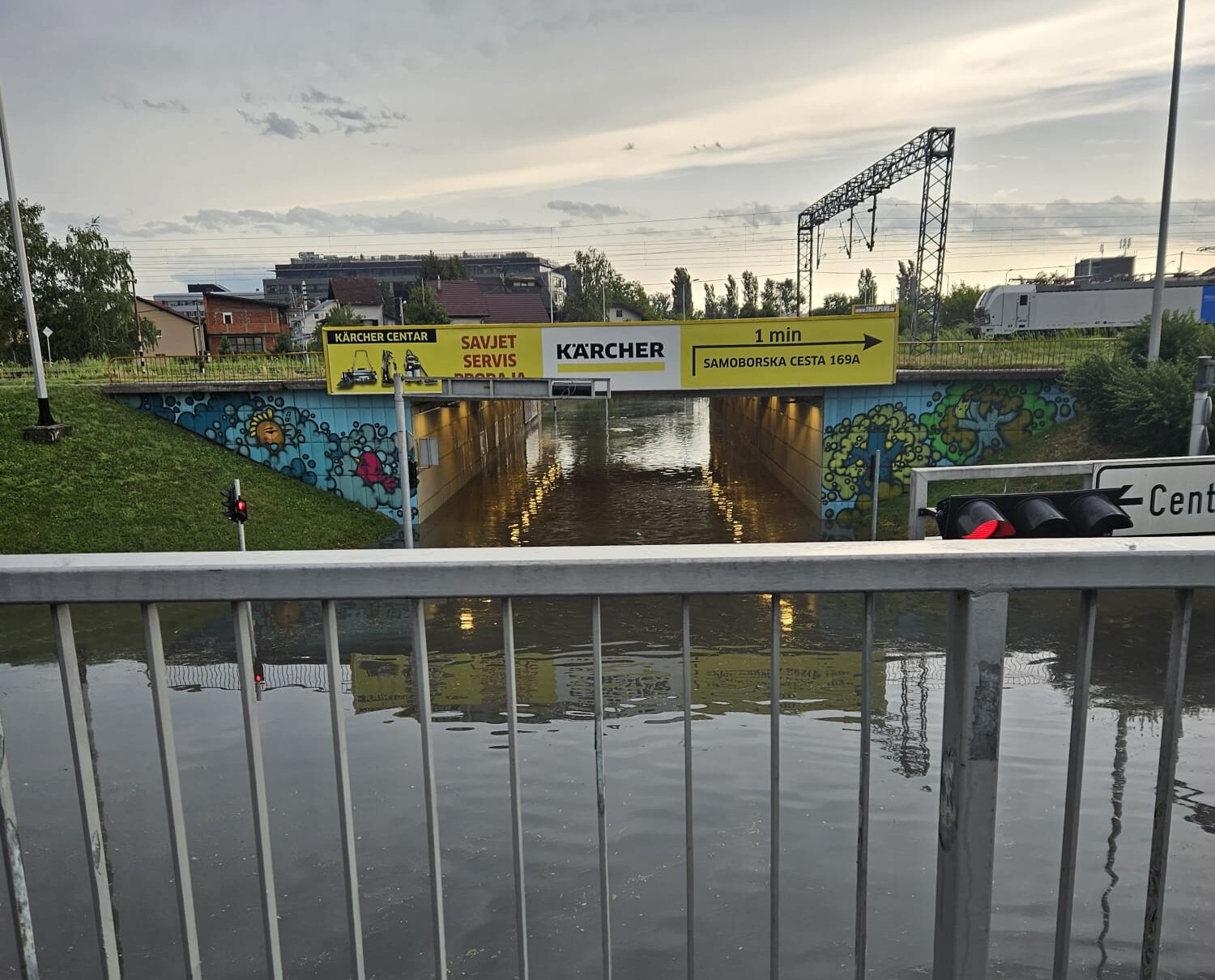 Posledice neurja v Zagrebu (Foto: N1)