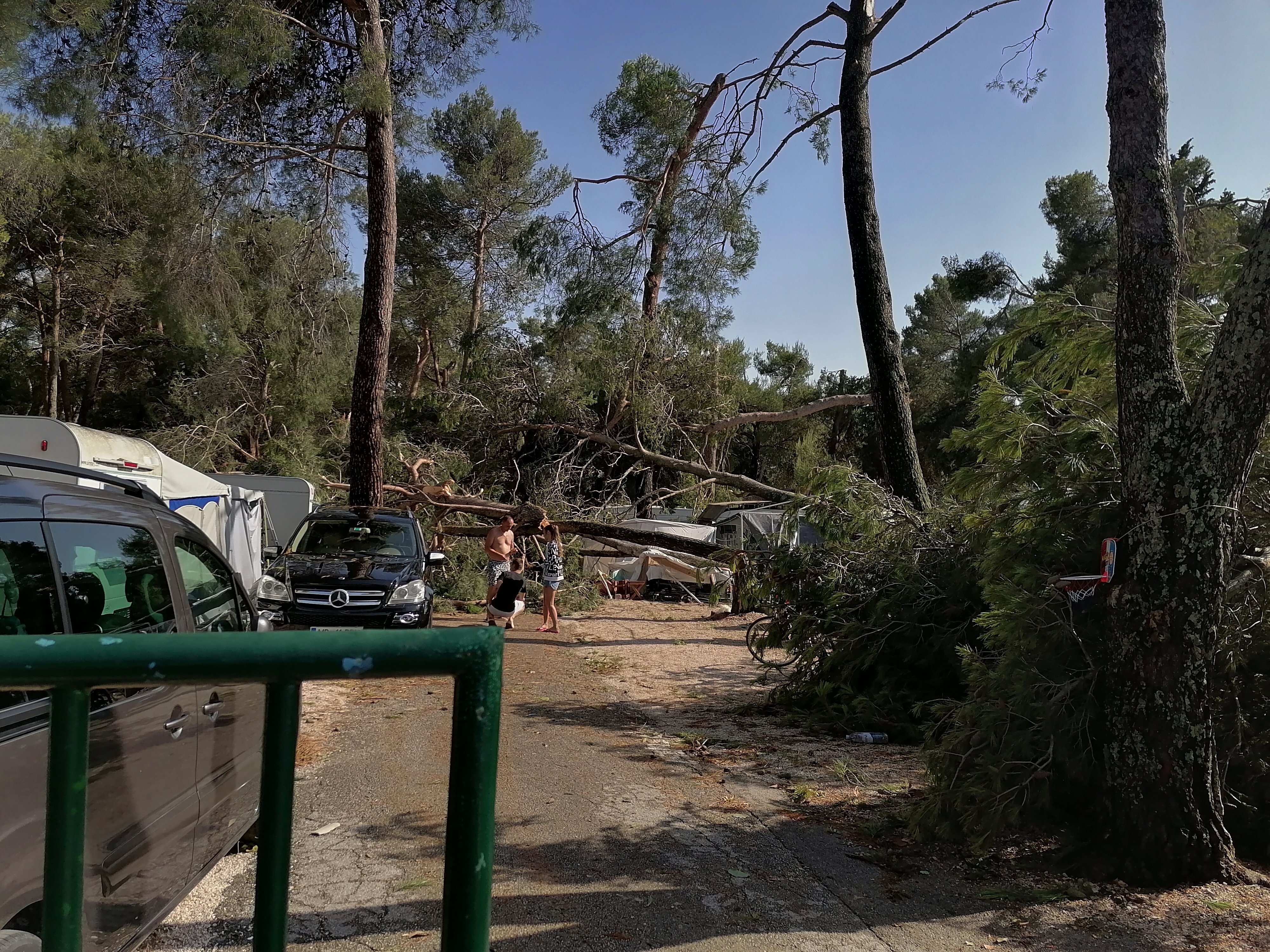 novigrad, kamp sirena, neurje