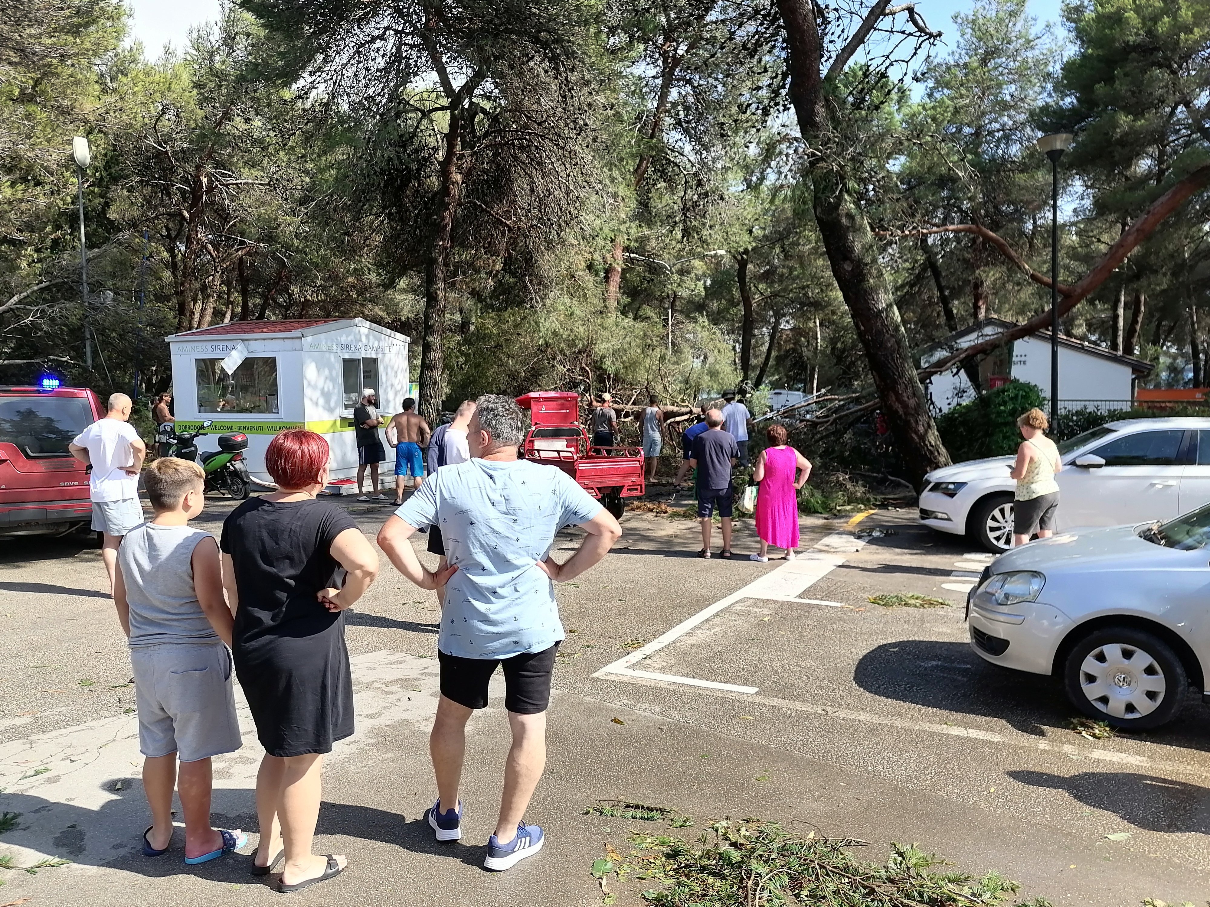 novigrad, kamp sirena, neurje