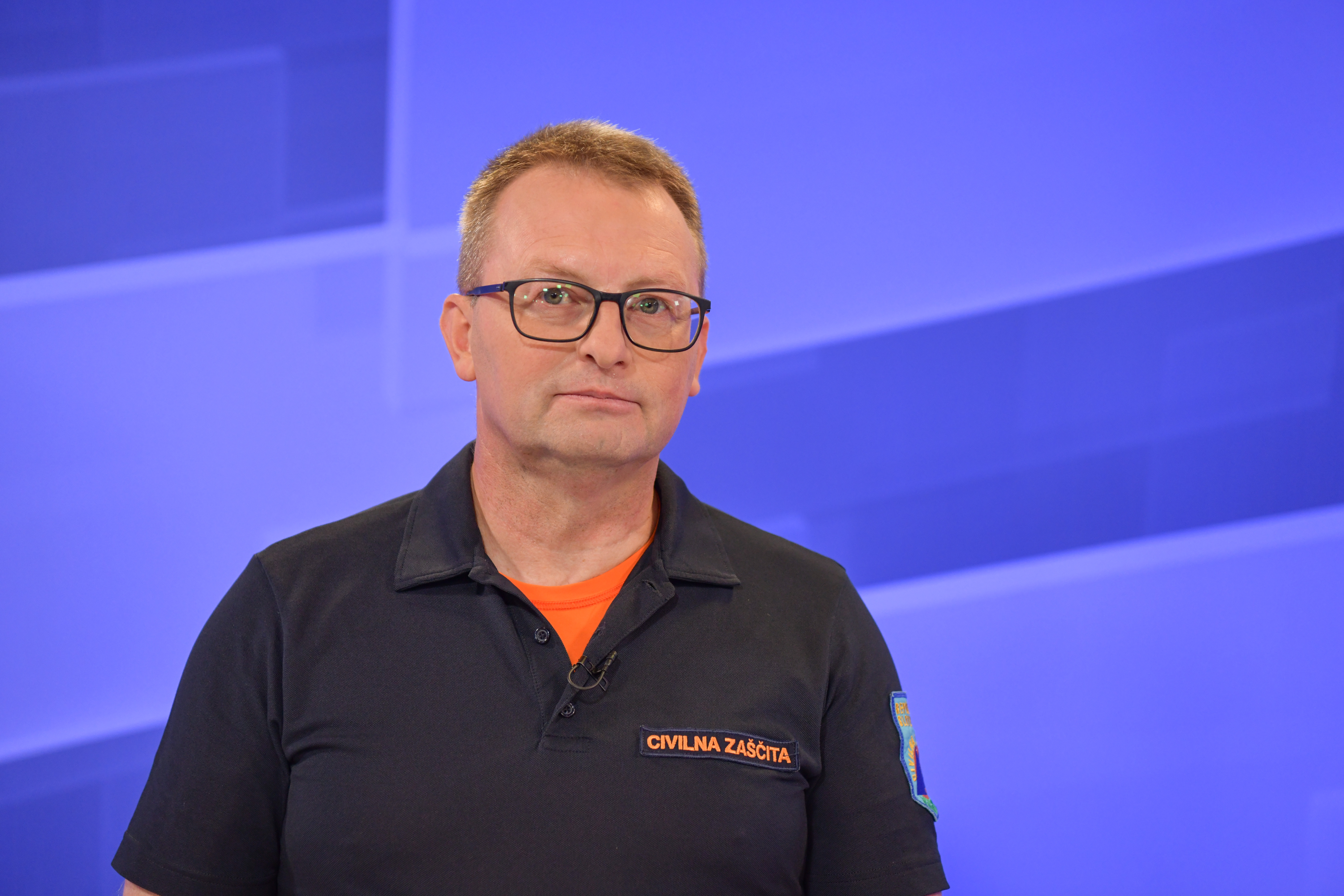 leon behin, civilna zaščita