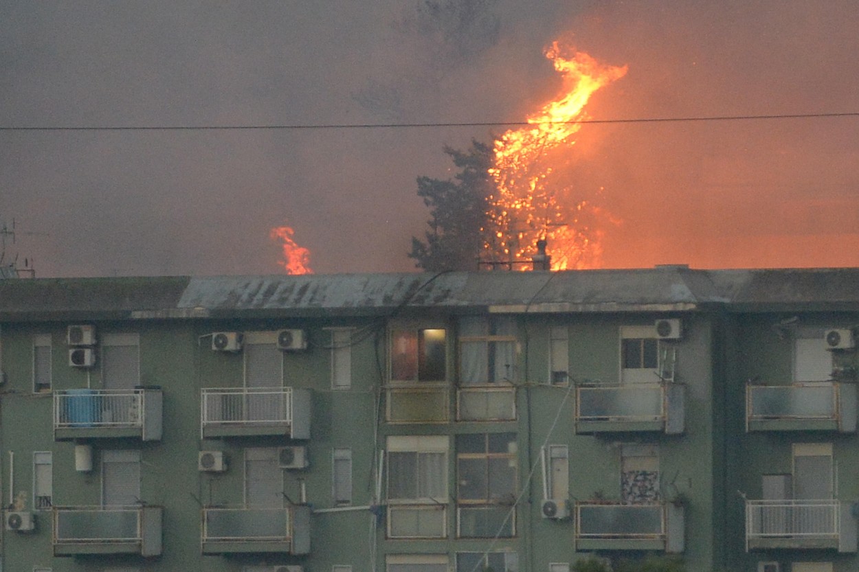 Požar v Palermu.