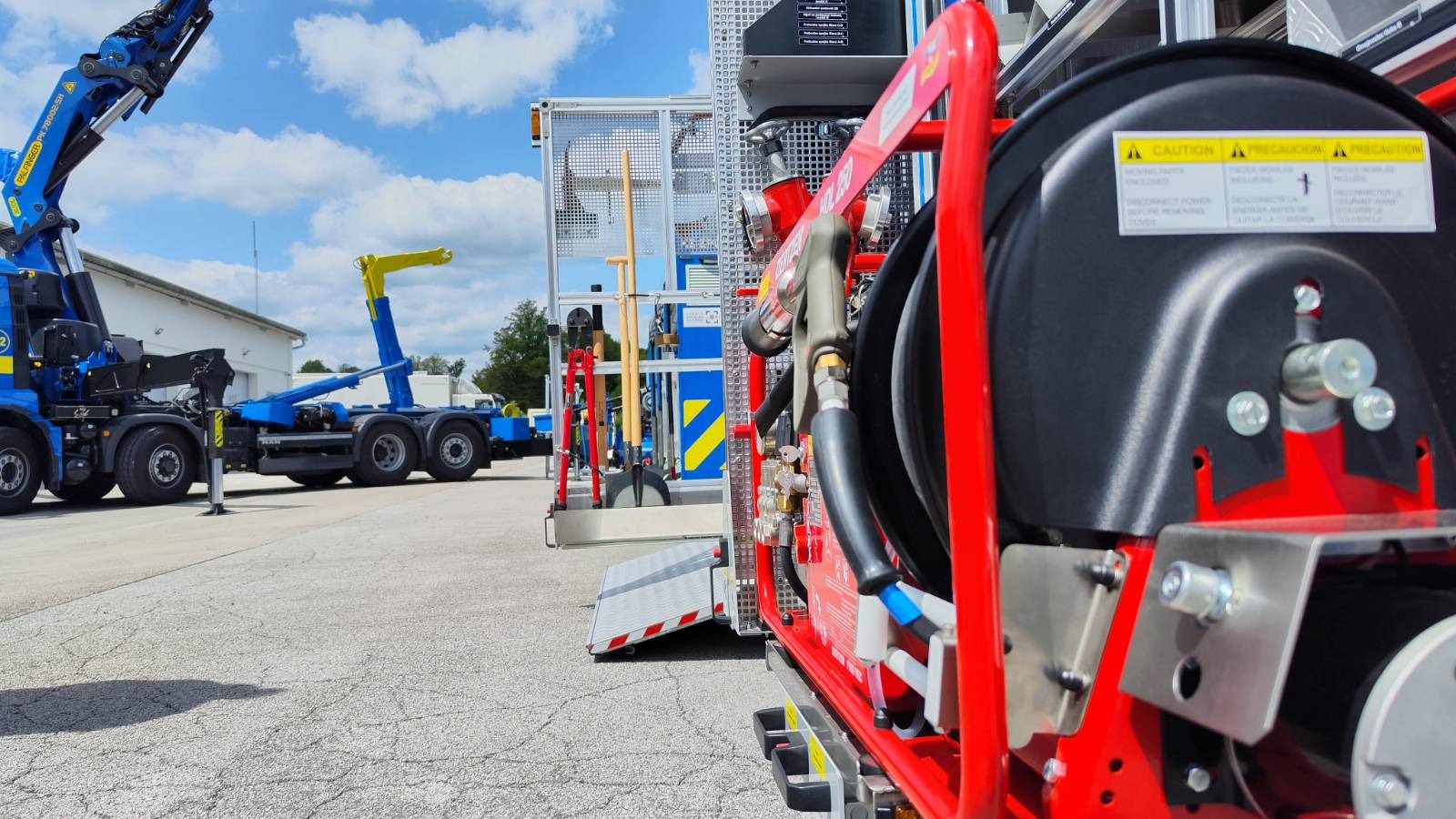 specialno vozilo, intervencija, neurje, ujma, uprava za zaščito in reševanje