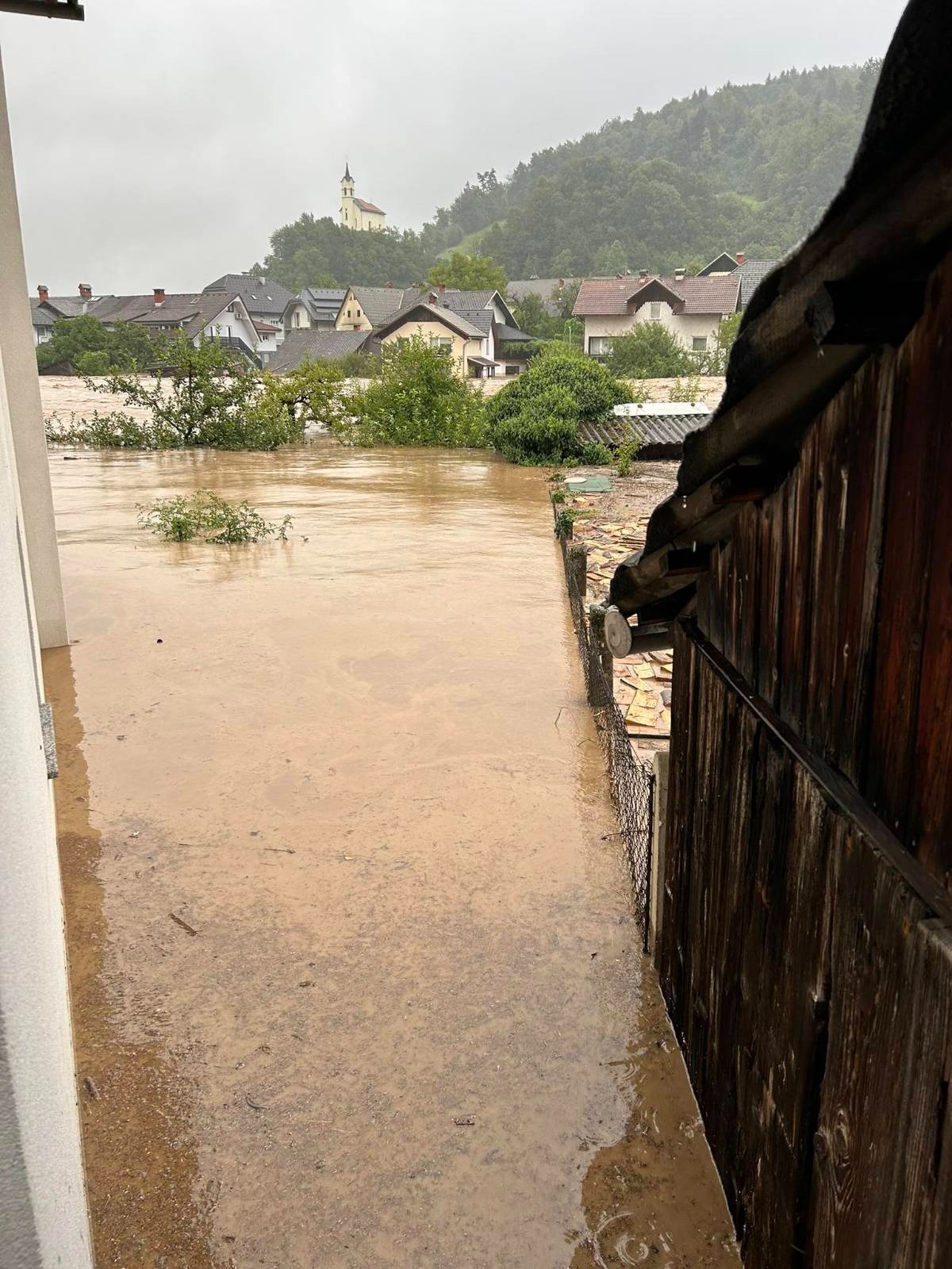 Poplavljena Poljanska Sora
