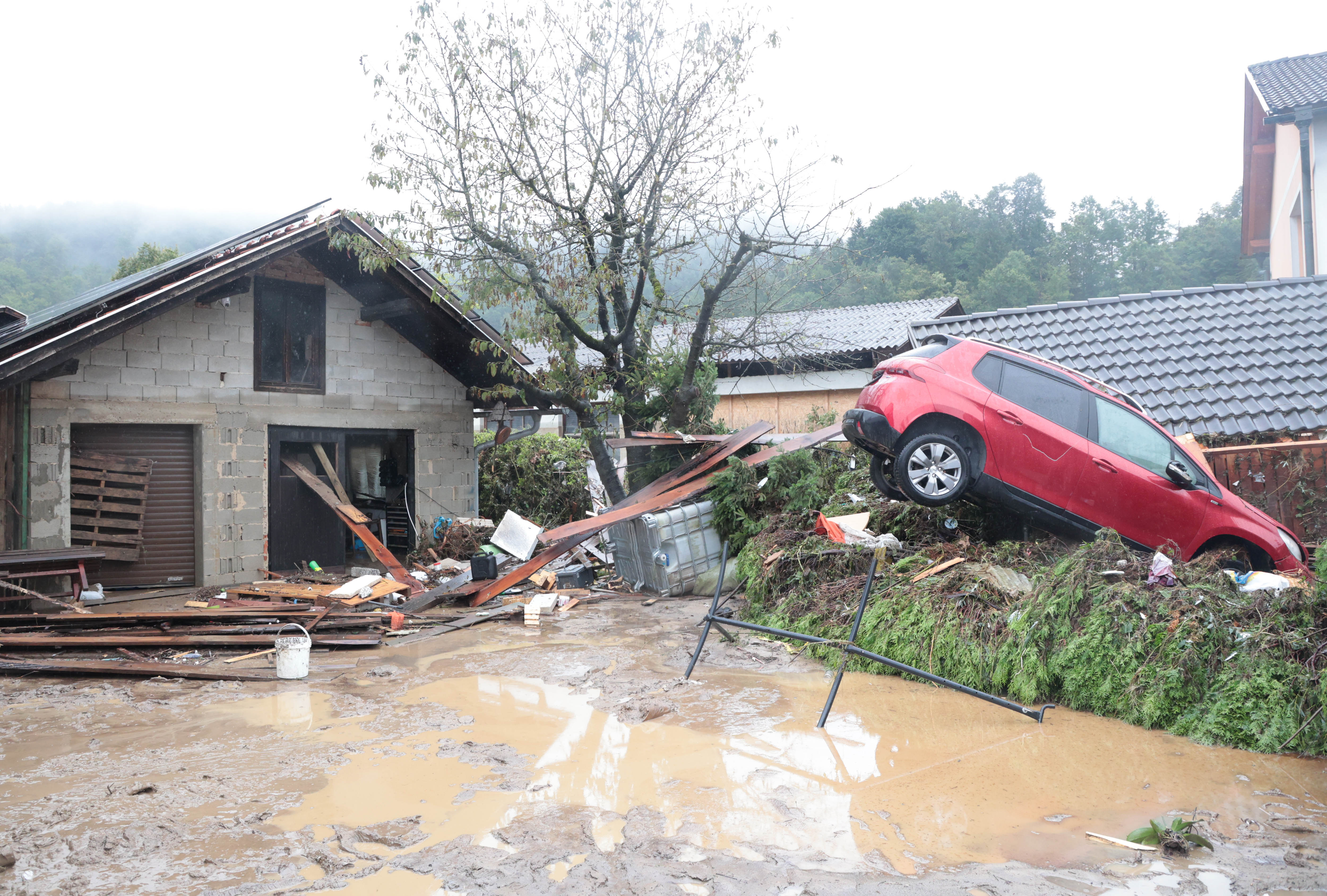 Poplave, neurja, Nazarje, neurje