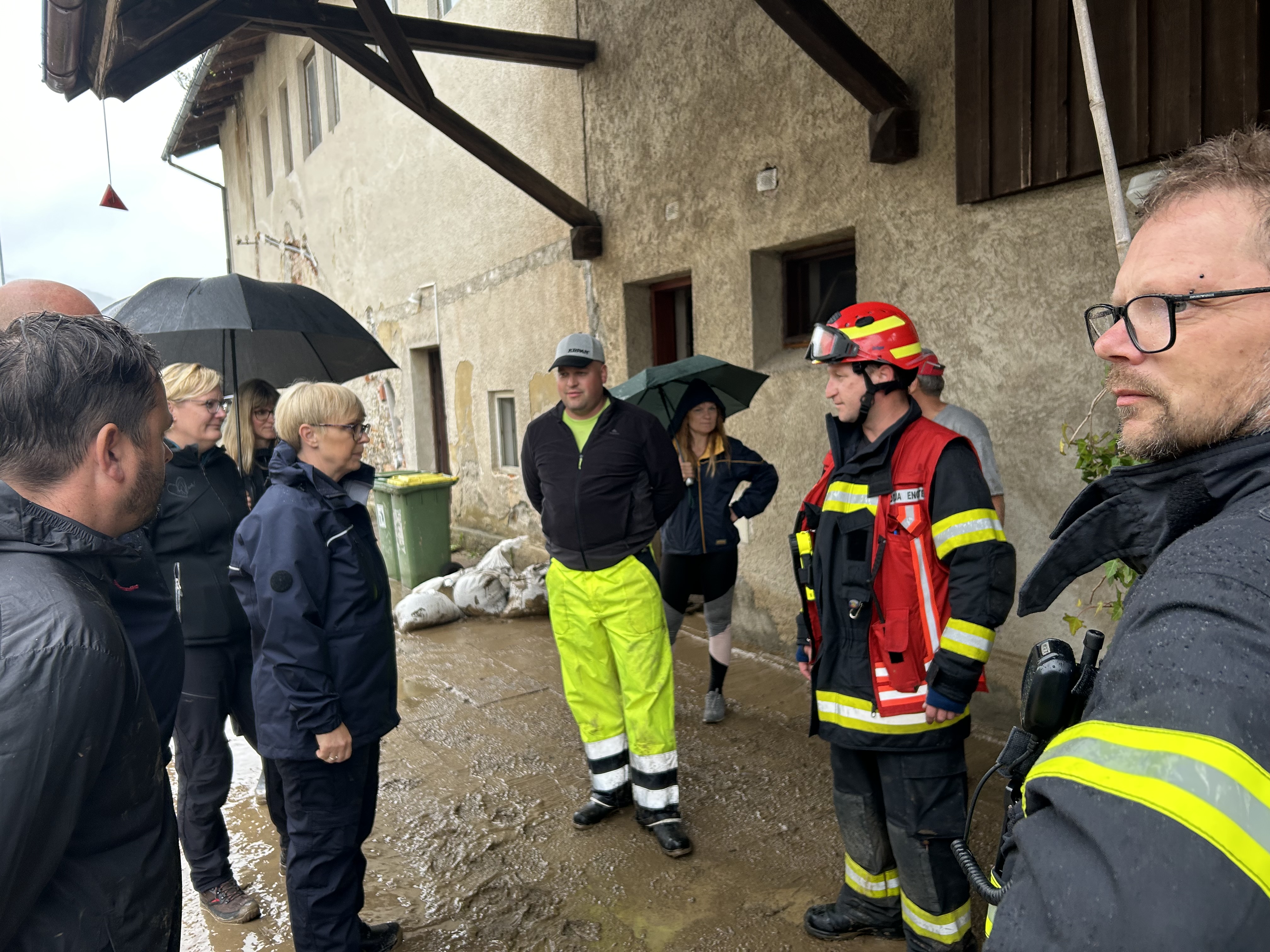 Srečanje z domačini in gasilci v Letušu