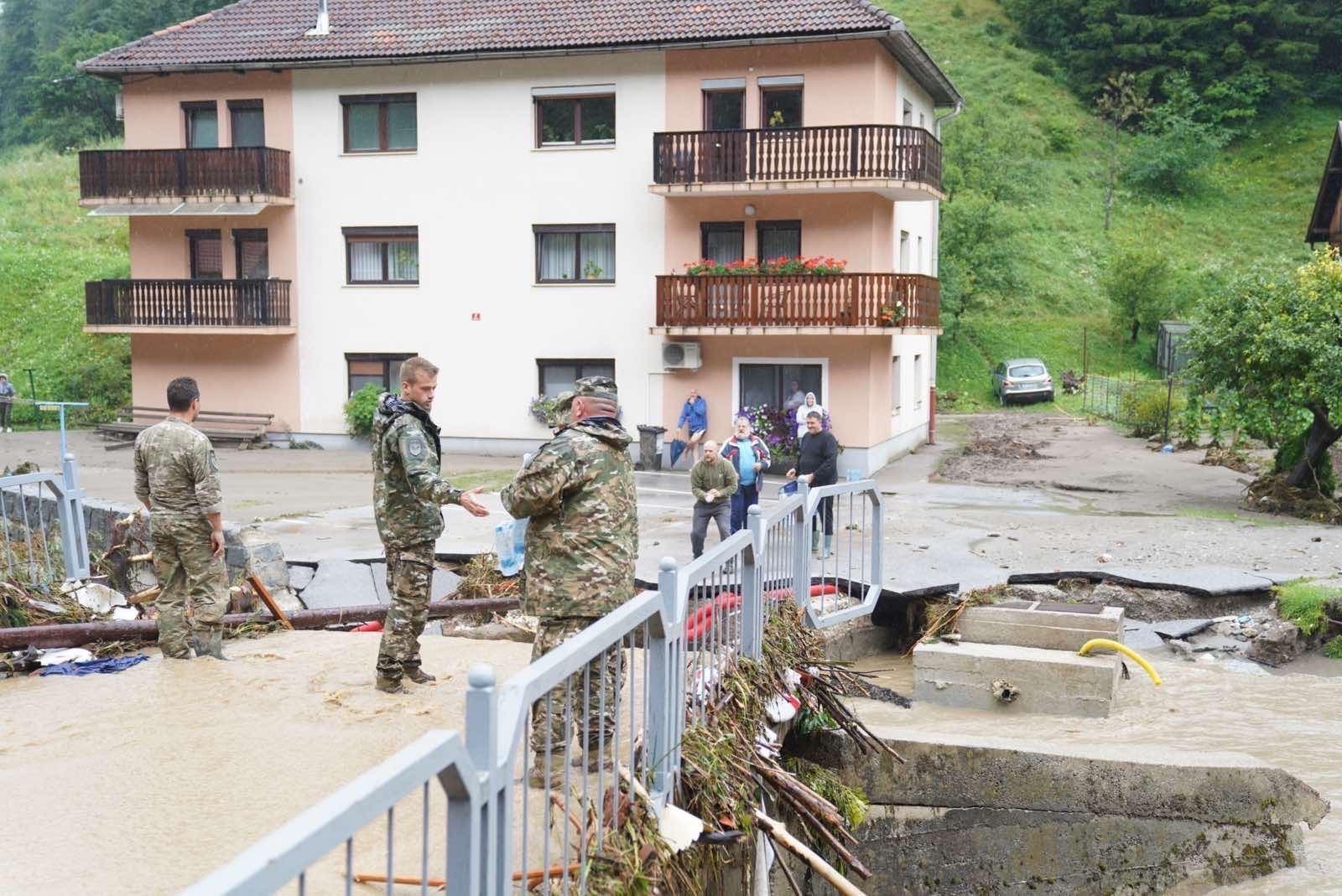 Črna na Koroškem (avtorja: Luka Mitrović in Zvone Vrankar, SV)
