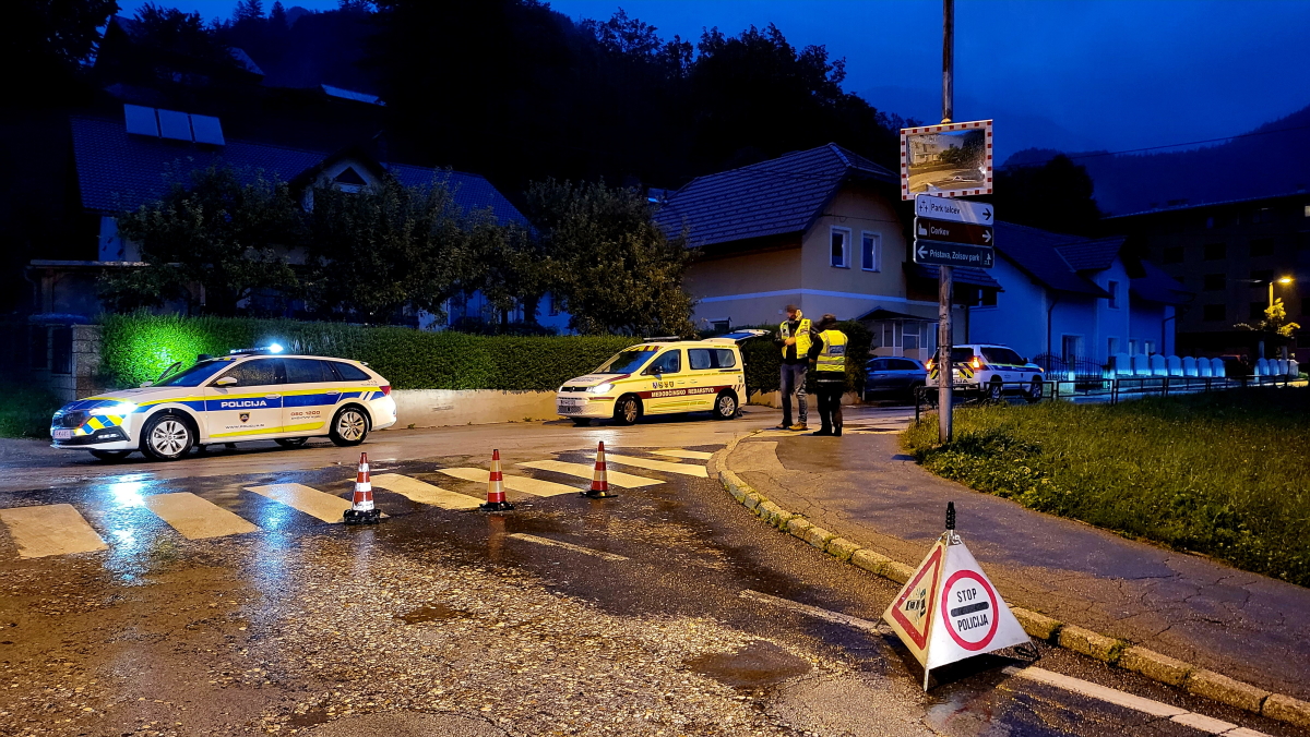 Koroška Bela, Plaz, poplave