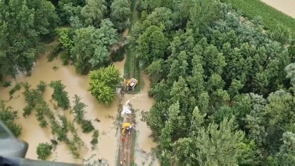 nasip, Mura, Slovenska vojska, helikopter