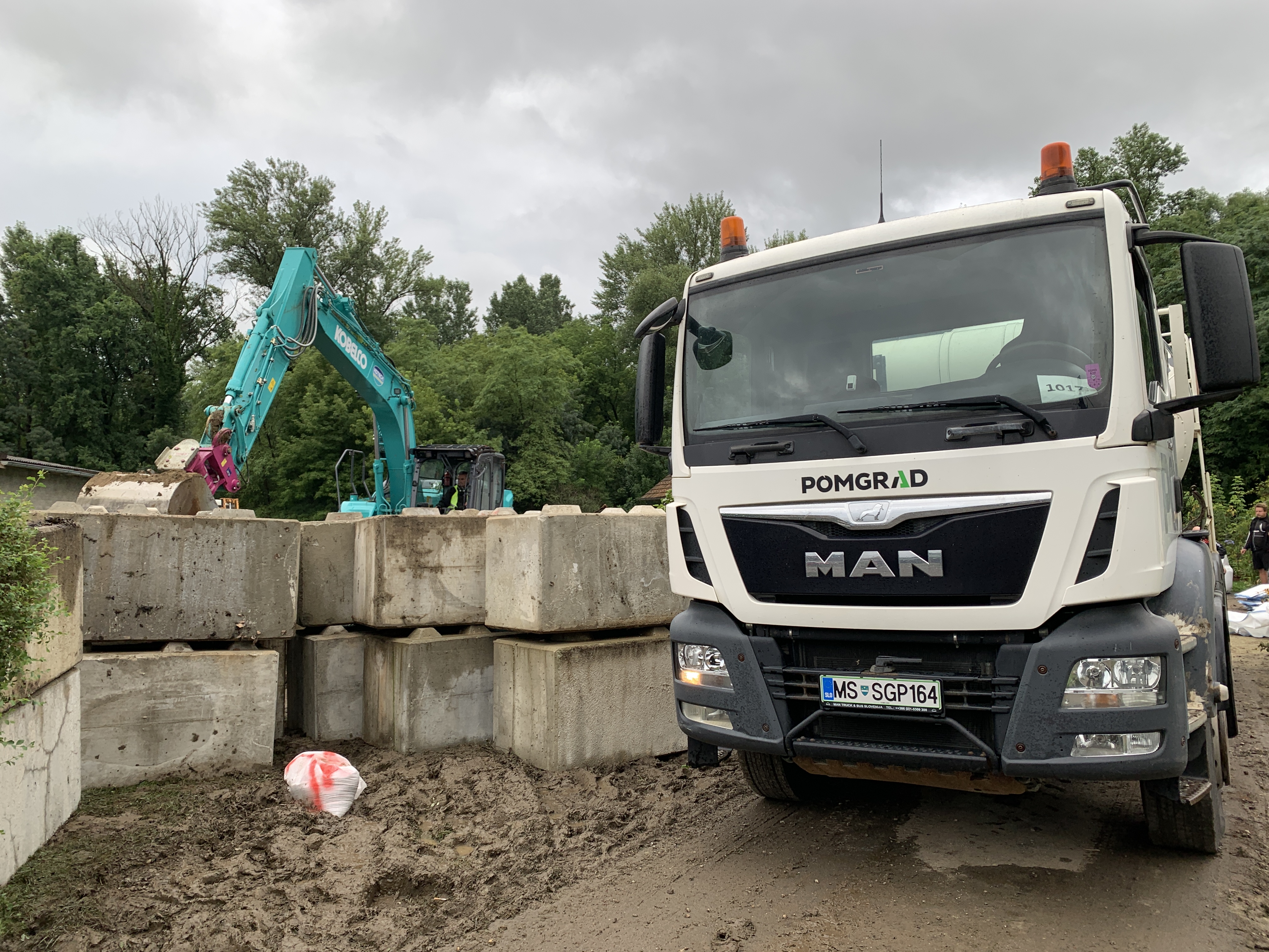 Poplavljena Mura (Foto: BOBO)