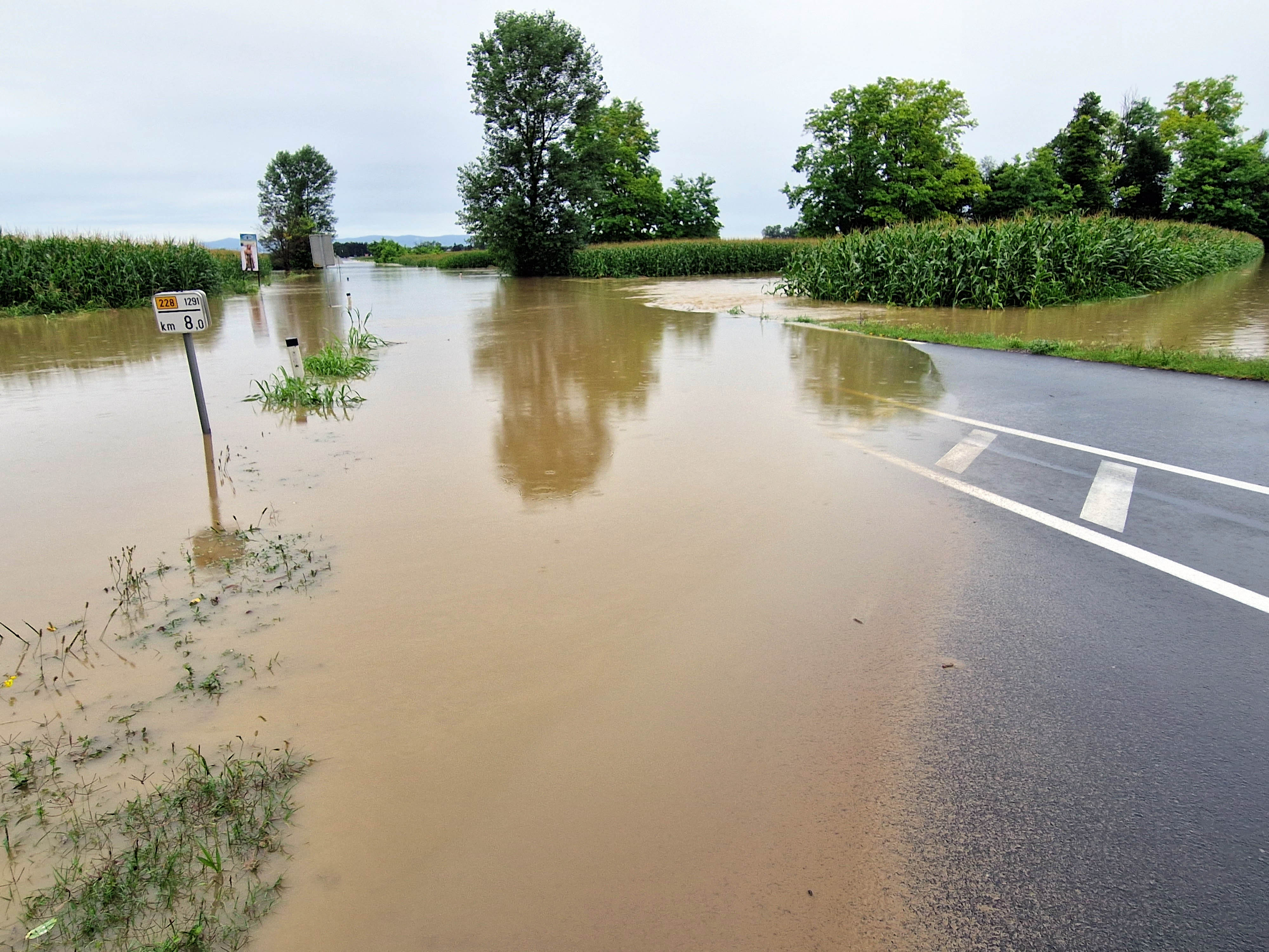 Poplave èièenje po ujmi