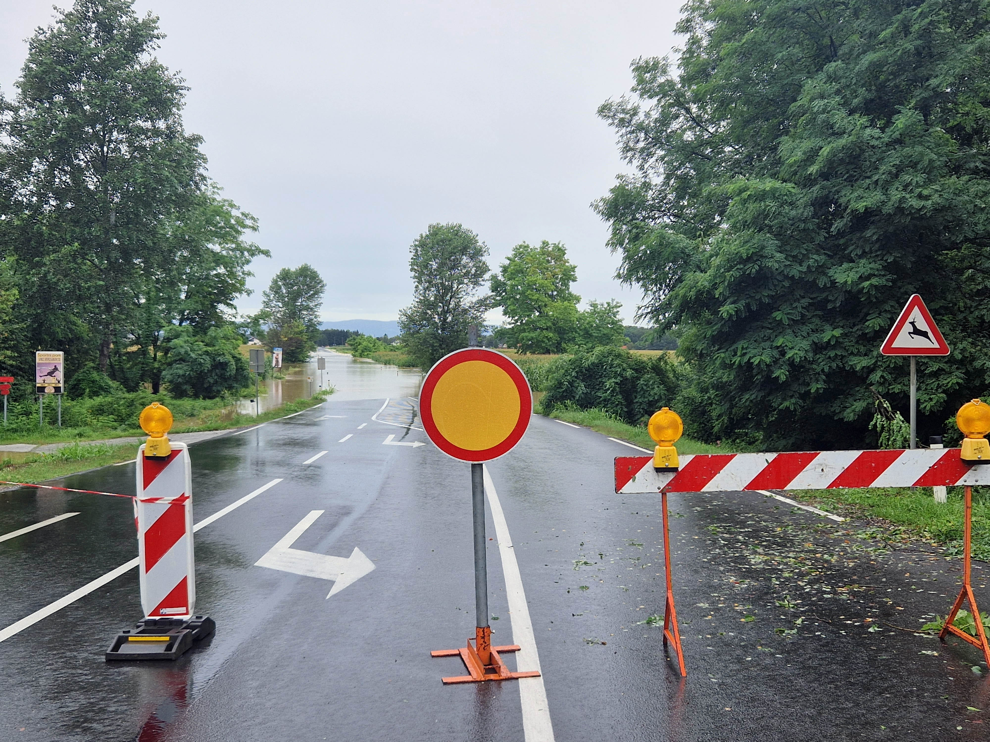 Poplavljena Mura (Foto: BOBO)