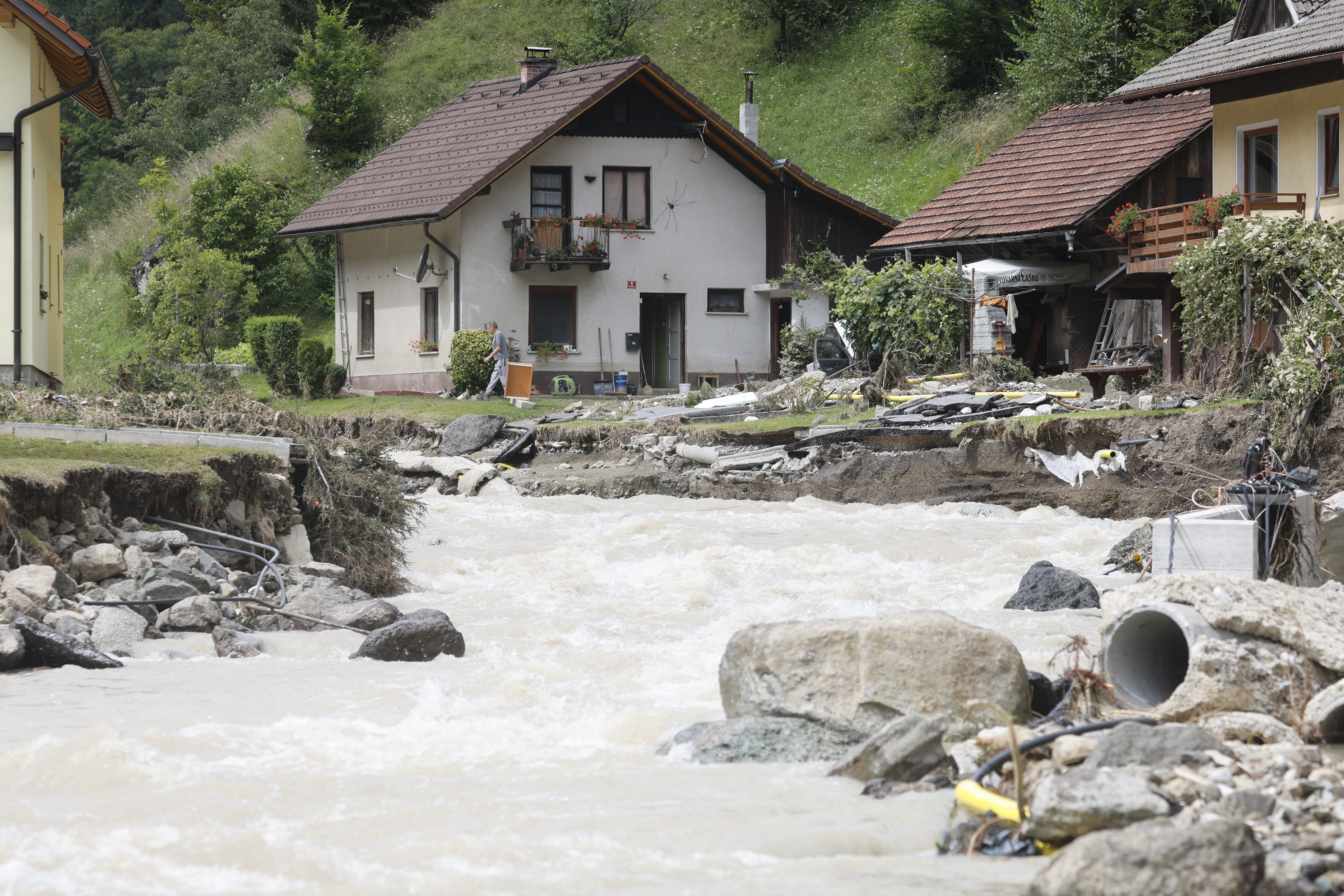 poplave, občina Luče, naselje Raduha, sanacija, Zgornja Savinjska dolina, neurje, reka, plaz