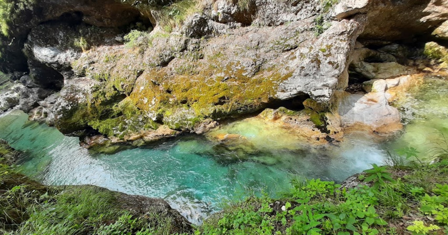 Tolminska korita/Jerusalem Spectrum/GOOGLE ZEMLJEVIDI (zajem zaslona)