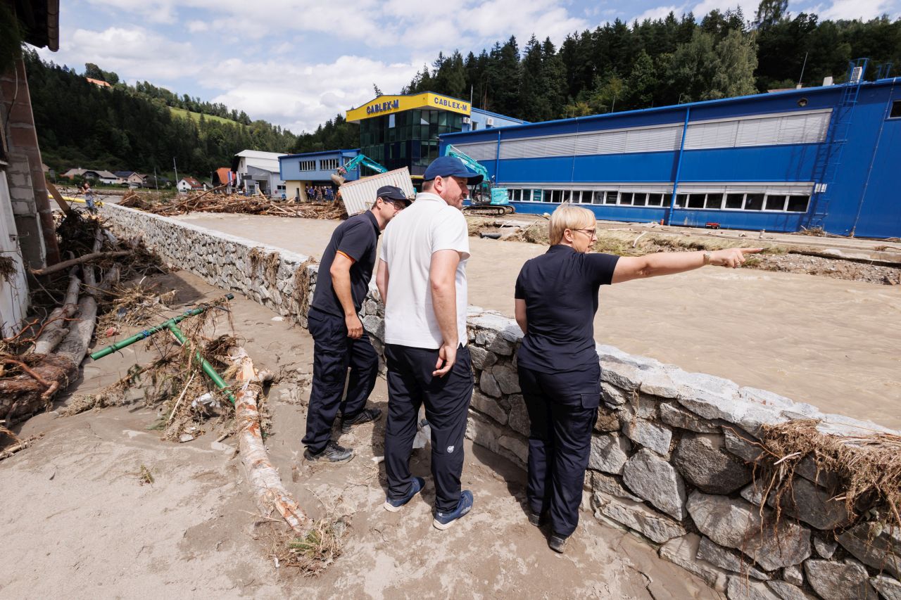 Nataša Pirc Musar, Koroška, poplave, obisk