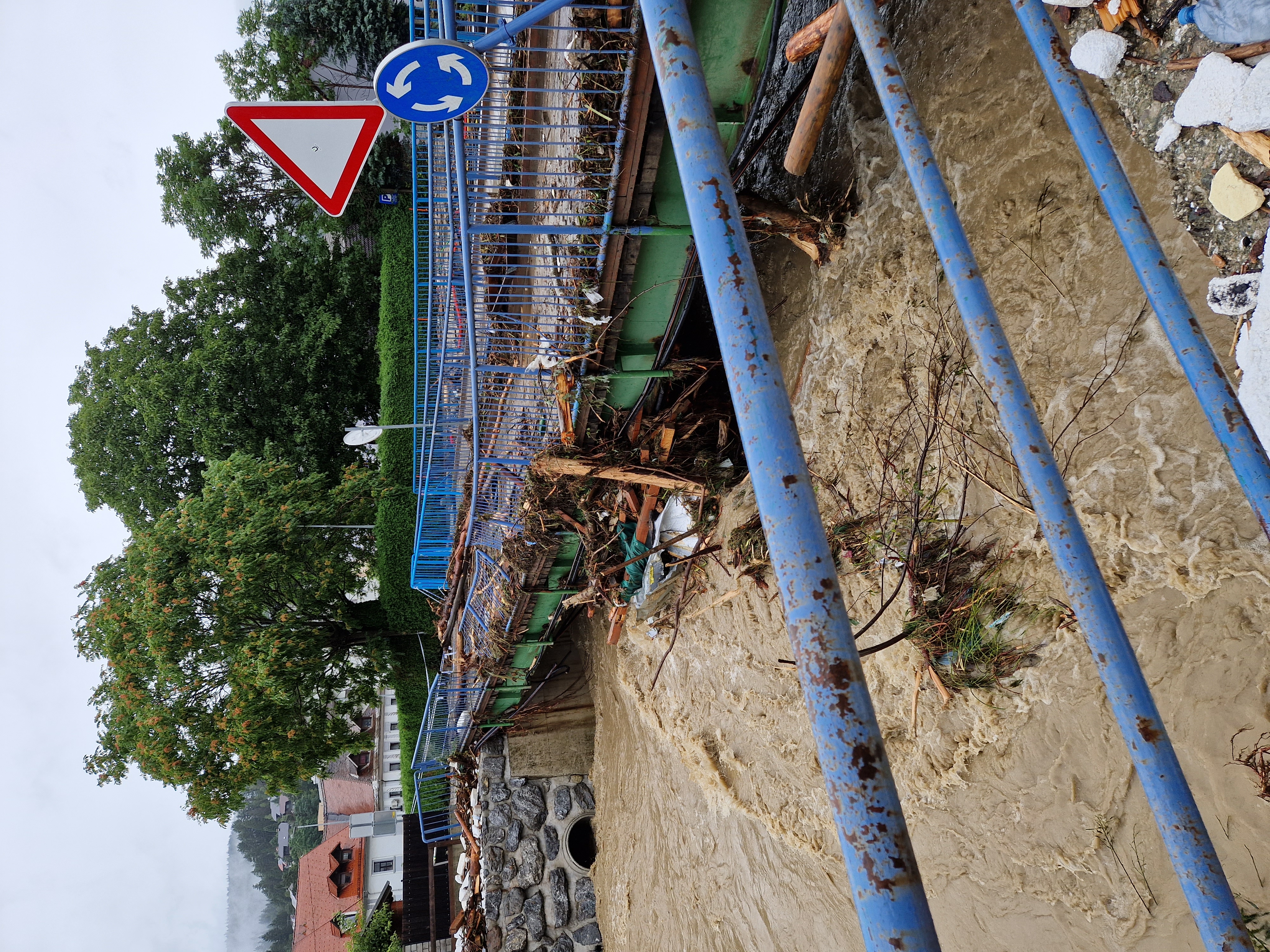 most čez mežo, leše, prevalje