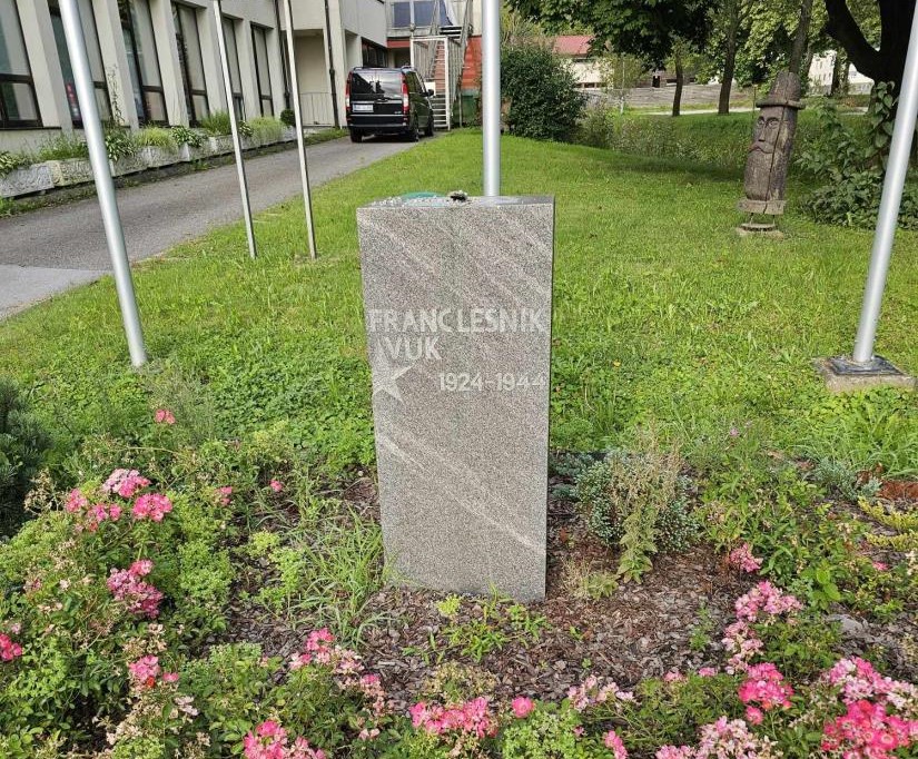 spomenik, kraja, Slivnica