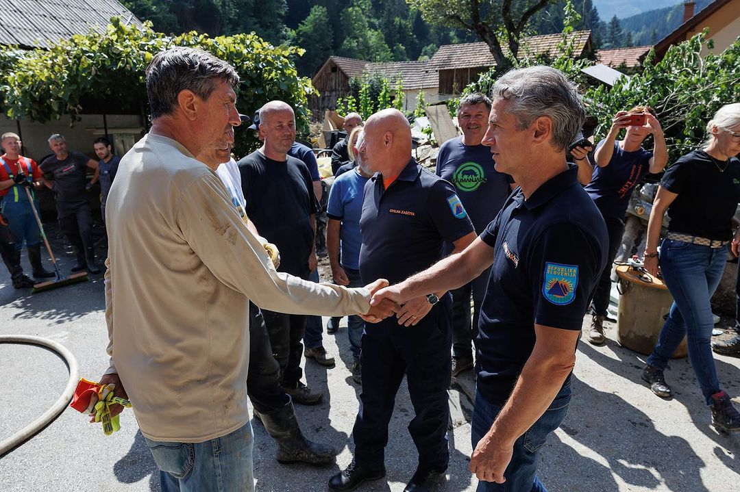 @_robertgolob_, @jjansasds/INSTAGRAM