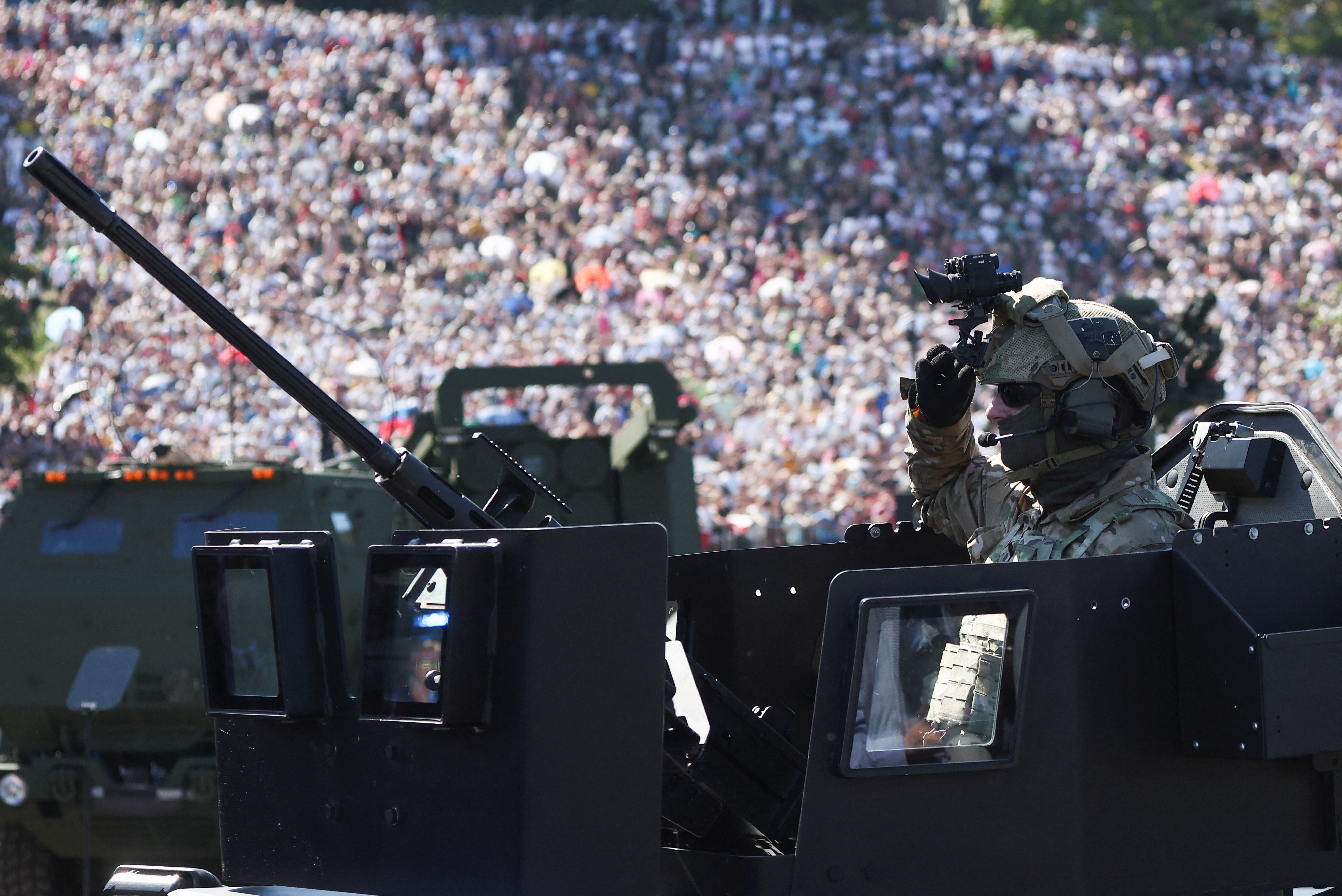 Vojaška parada v Varšavi. Foto: Kacper Pempel/REUTERS