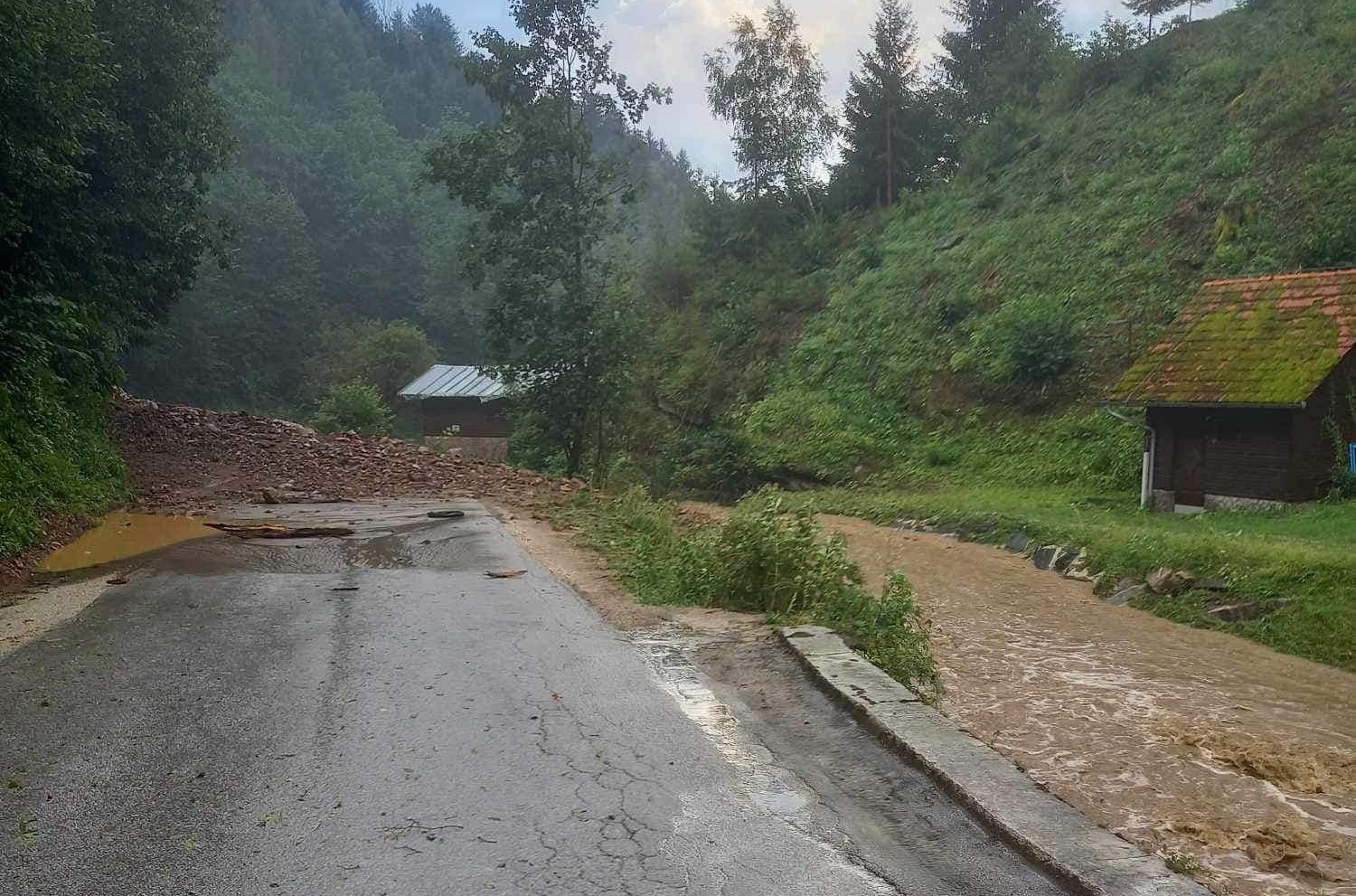 Plaz po neurju v občini Zreče