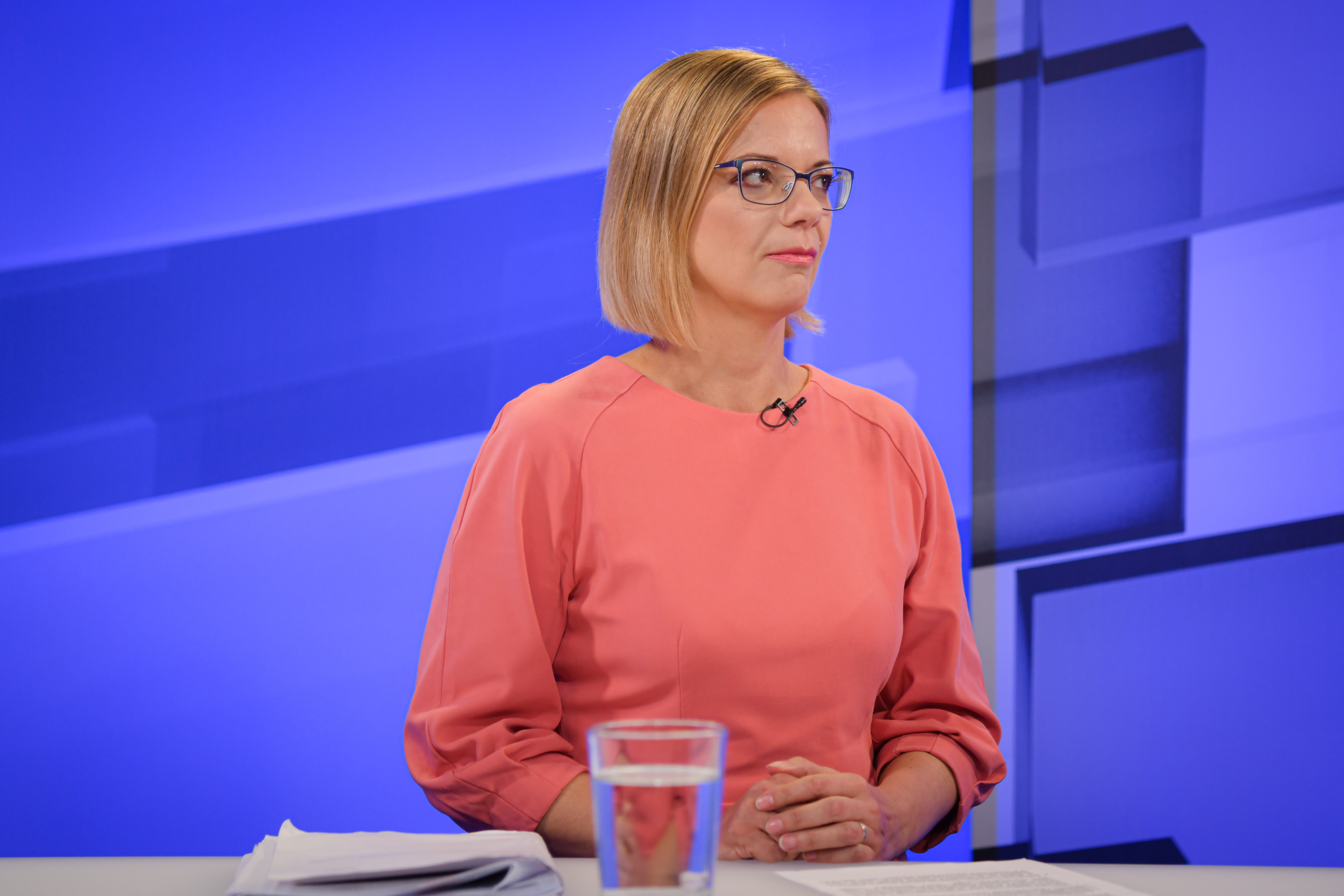 ministrica za javno upravo Sanja Ajanović Hovnik